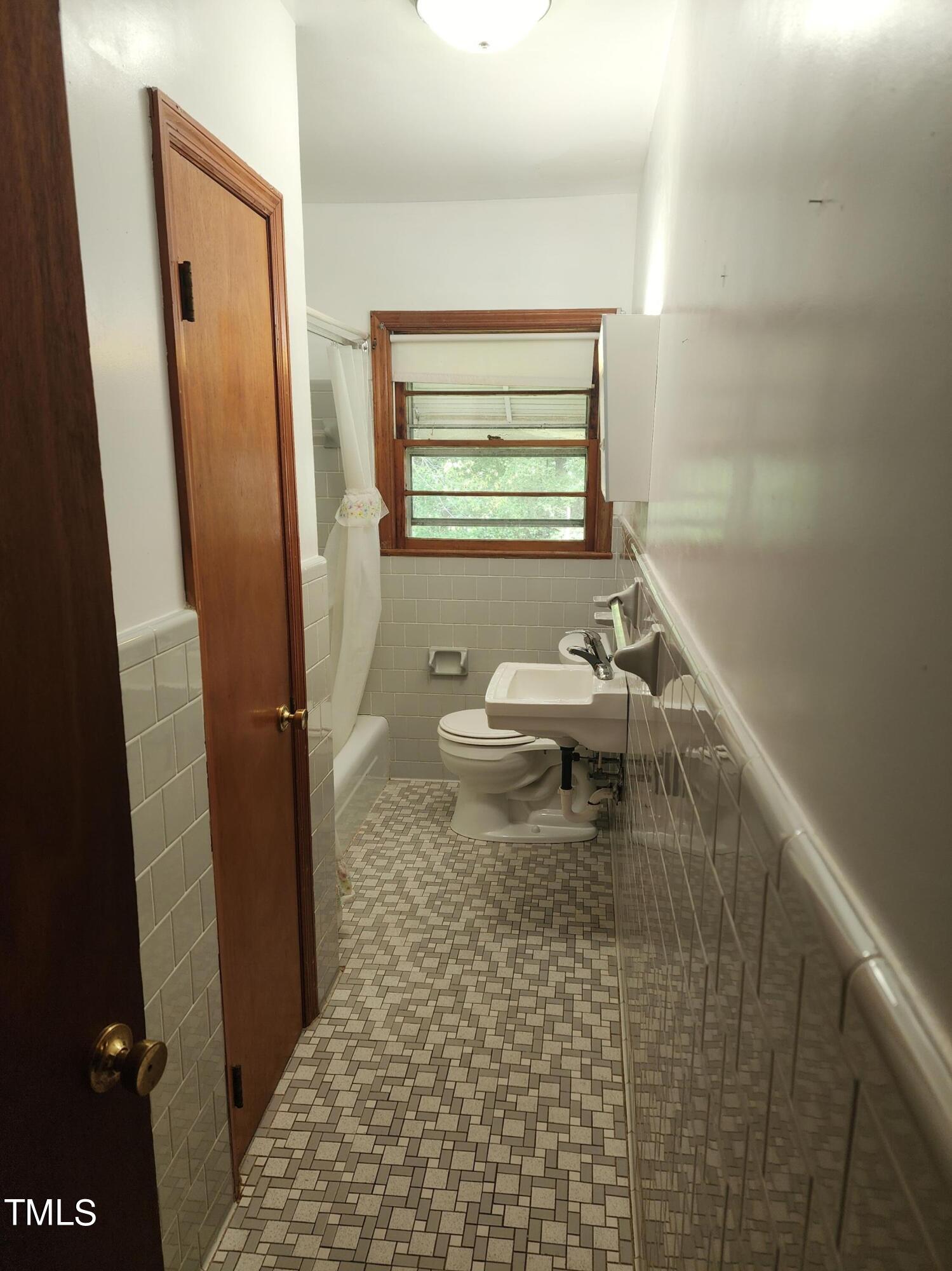 9246 Us Highway 301 Property Photo 13