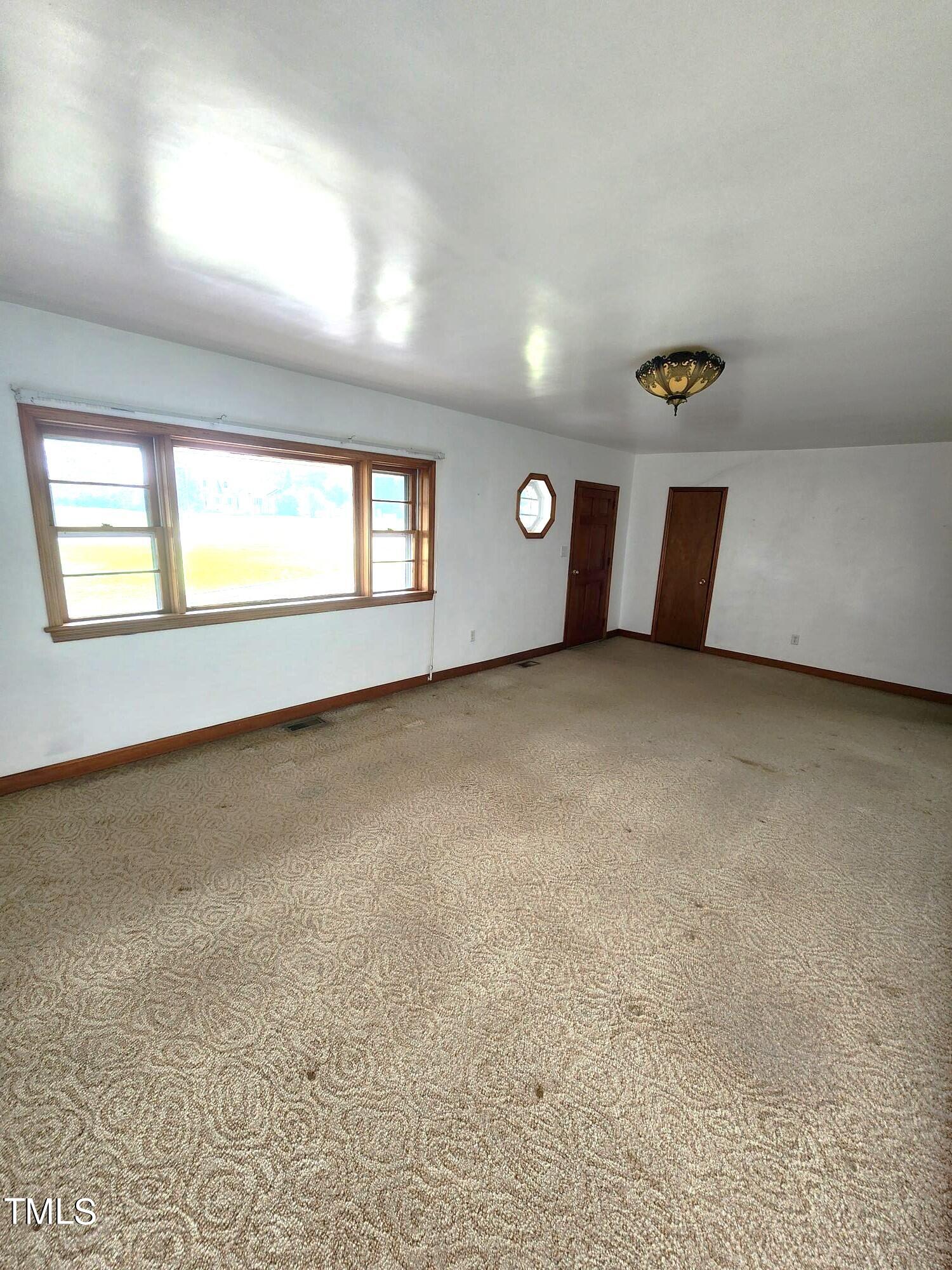 9246 Us Highway 301 Property Photo 16