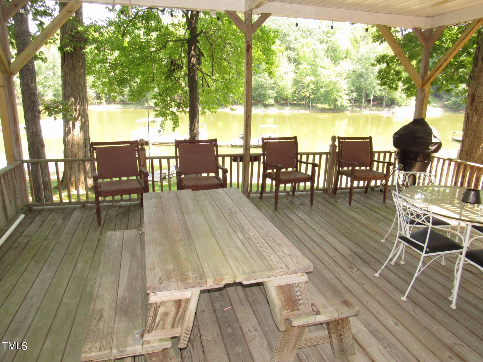 31 Hickory Way Property Photo 8