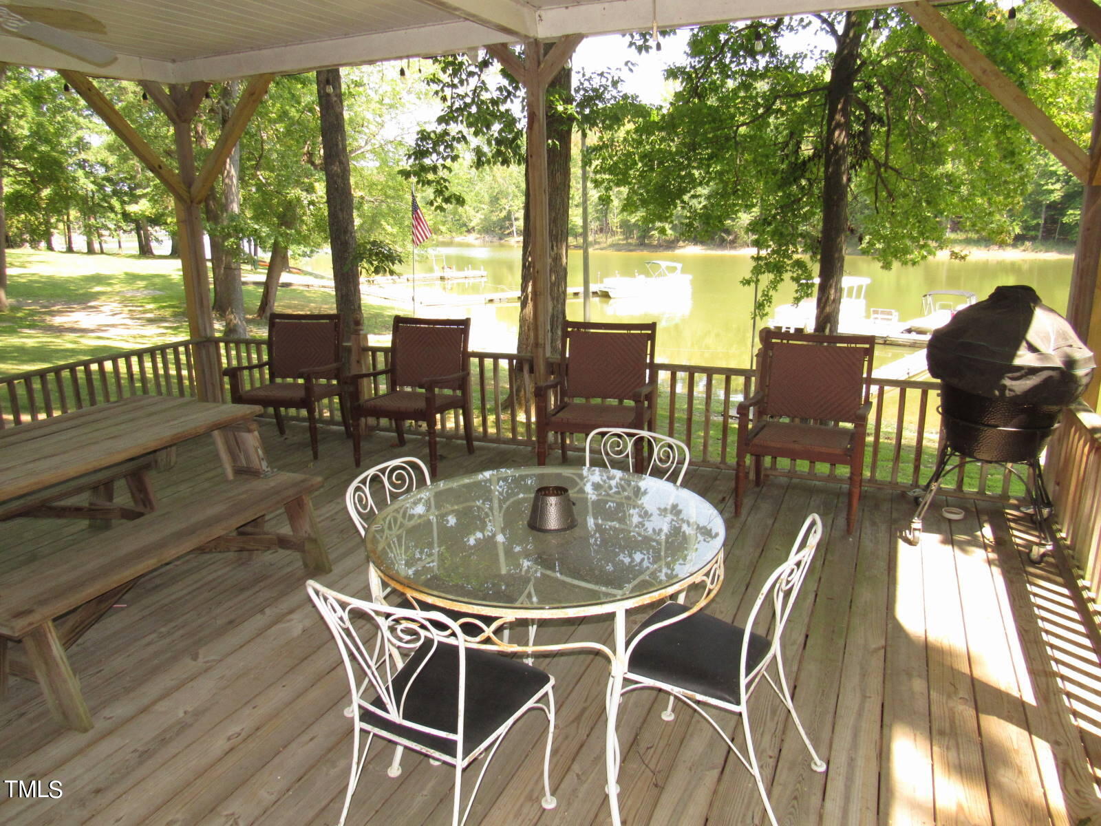 31 Hickory Way Property Photo 9