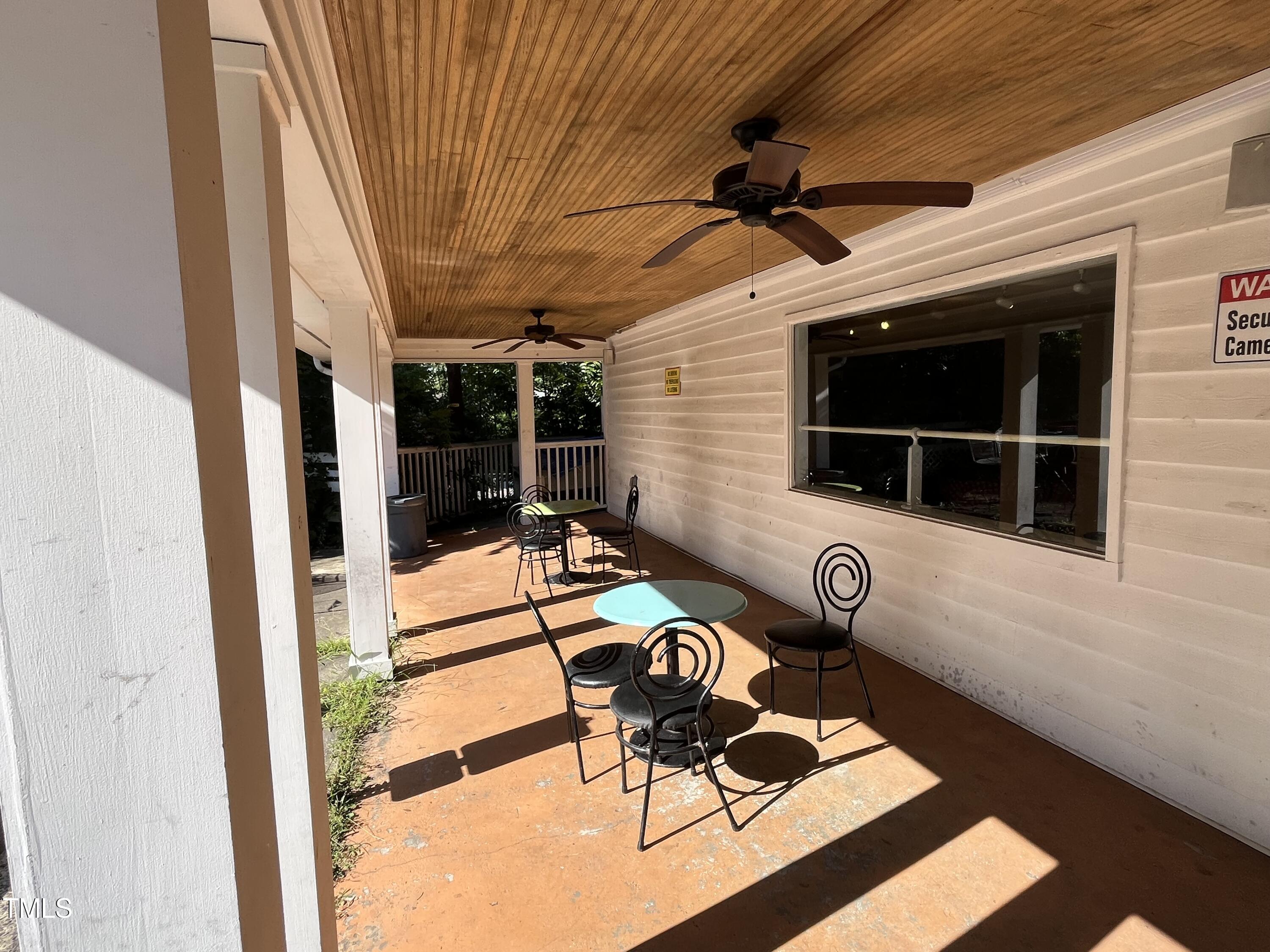 2300 Chapel Hill Road Property Photo 3
