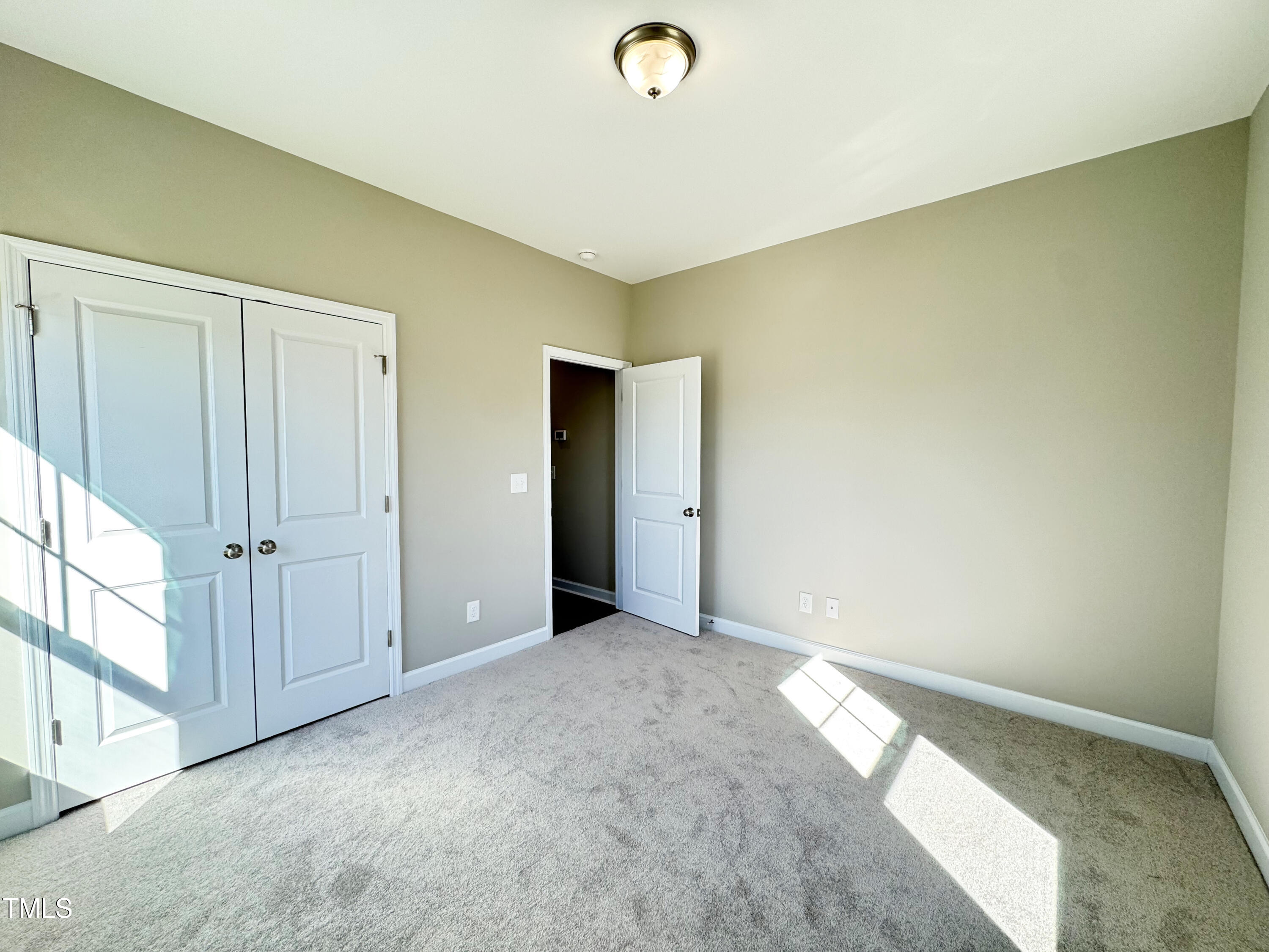 21 Oakbridge Way Property Photo 20