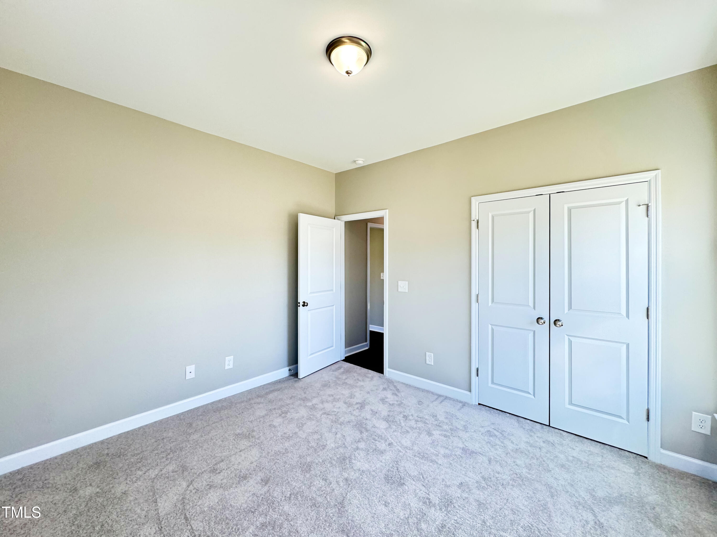 21 Oakbridge Way Property Photo 23