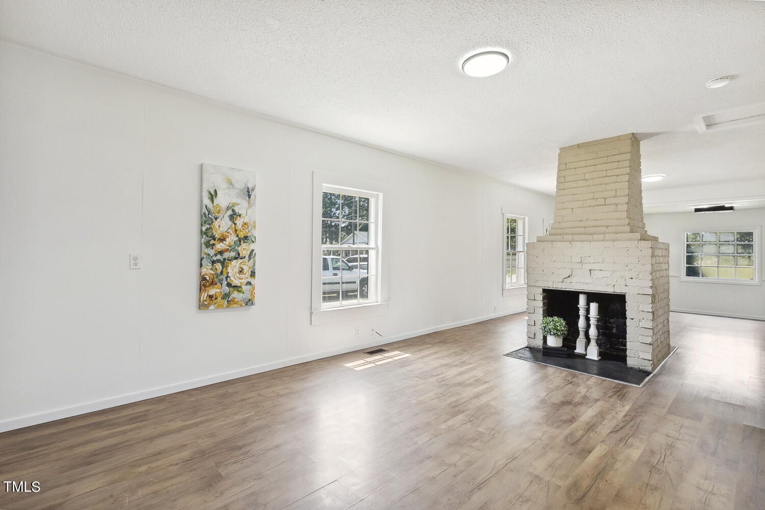 201 4th Street Property Photo 10