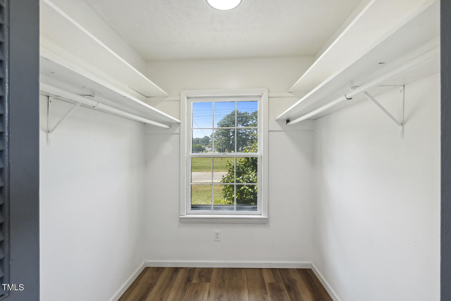 201 4th Street Property Photo 13