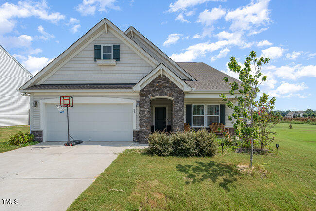 71 Nolan Court Property Photo 1