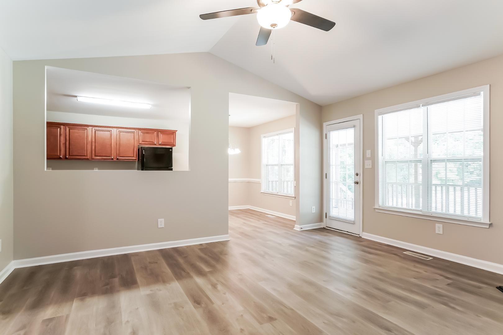 174 Fox Chase Lane Property Photo 4