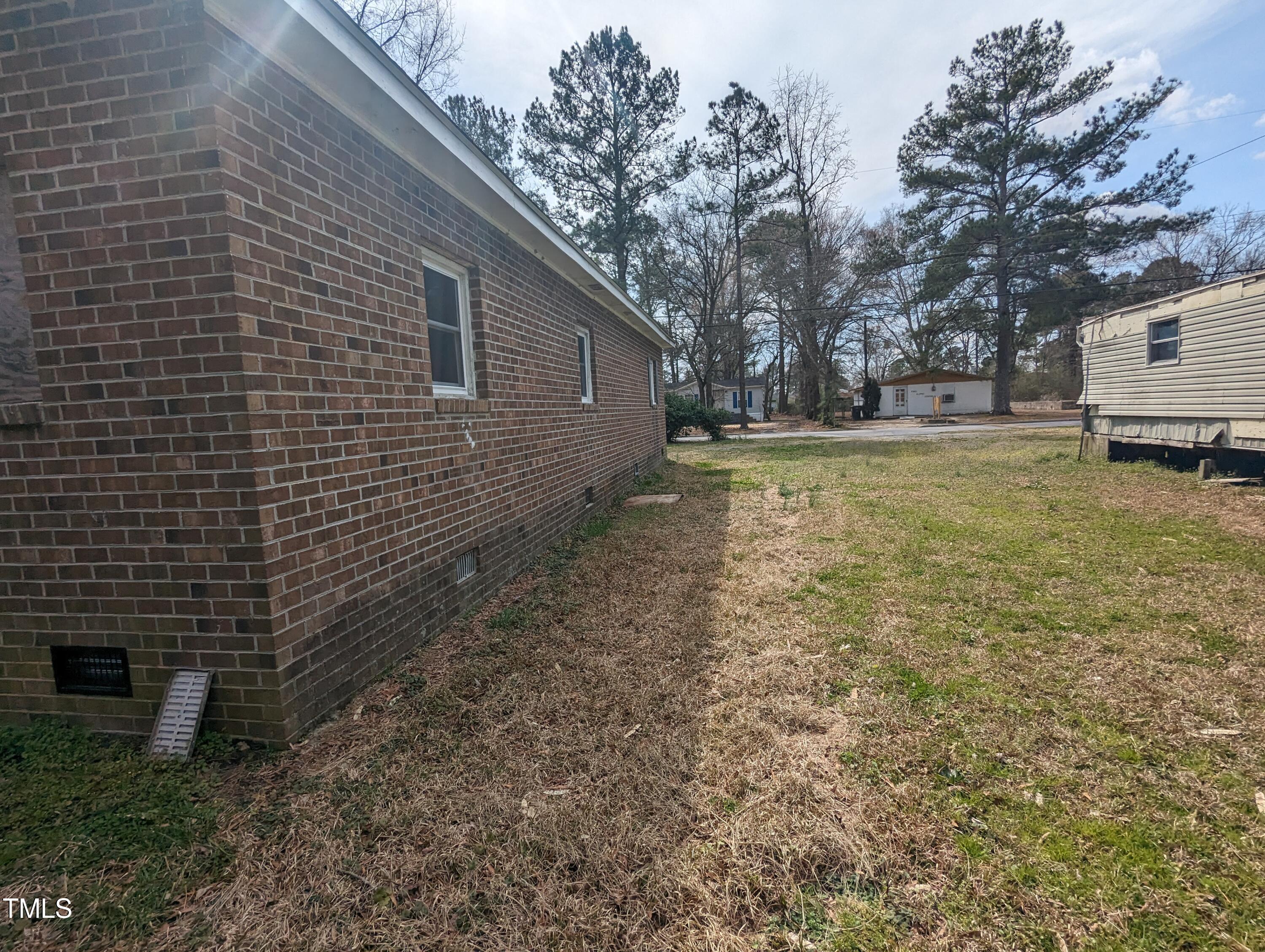 140 Lincoln Street Property Photo 20
