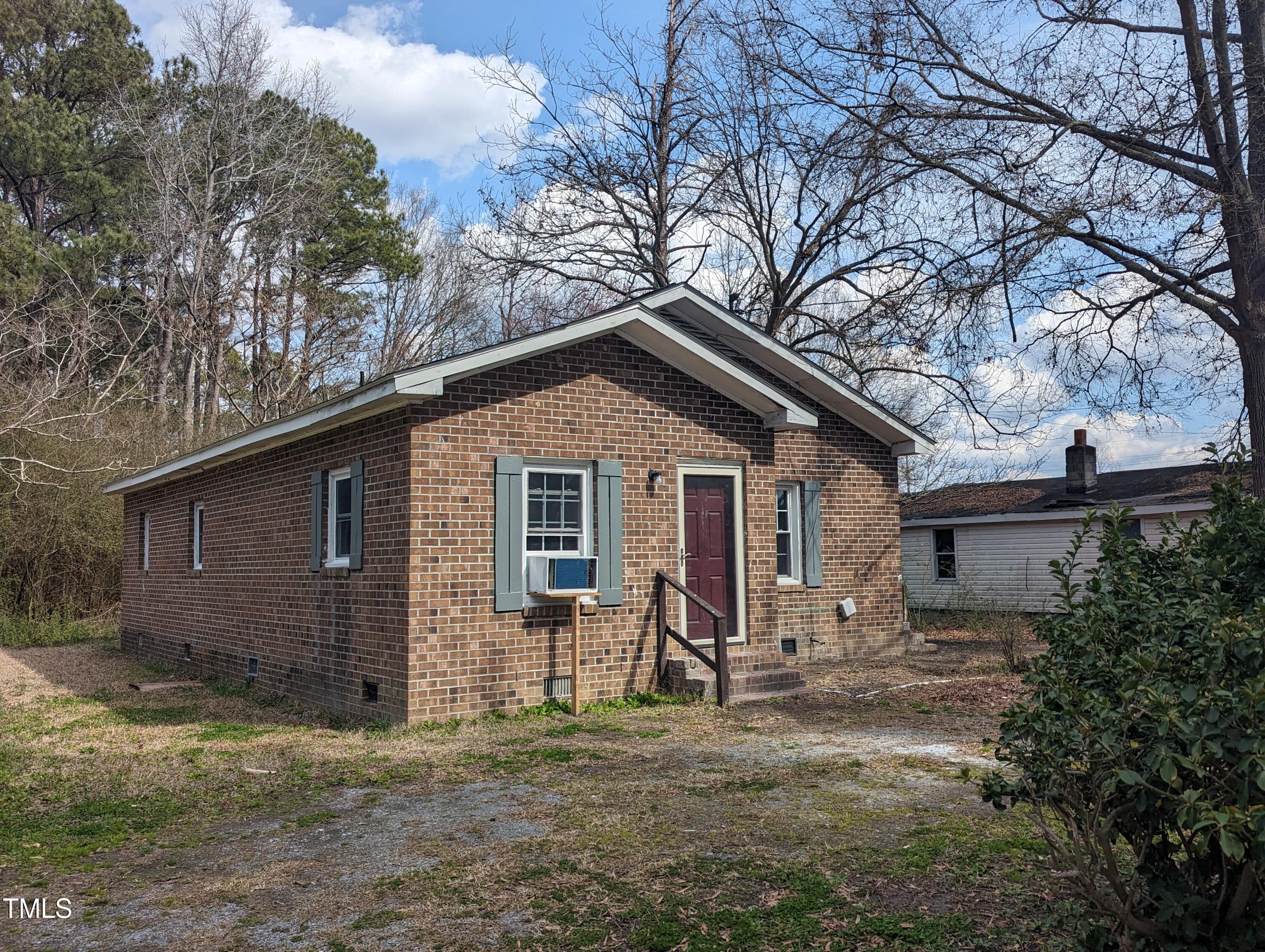 140 Lincoln Street Property Photo 22