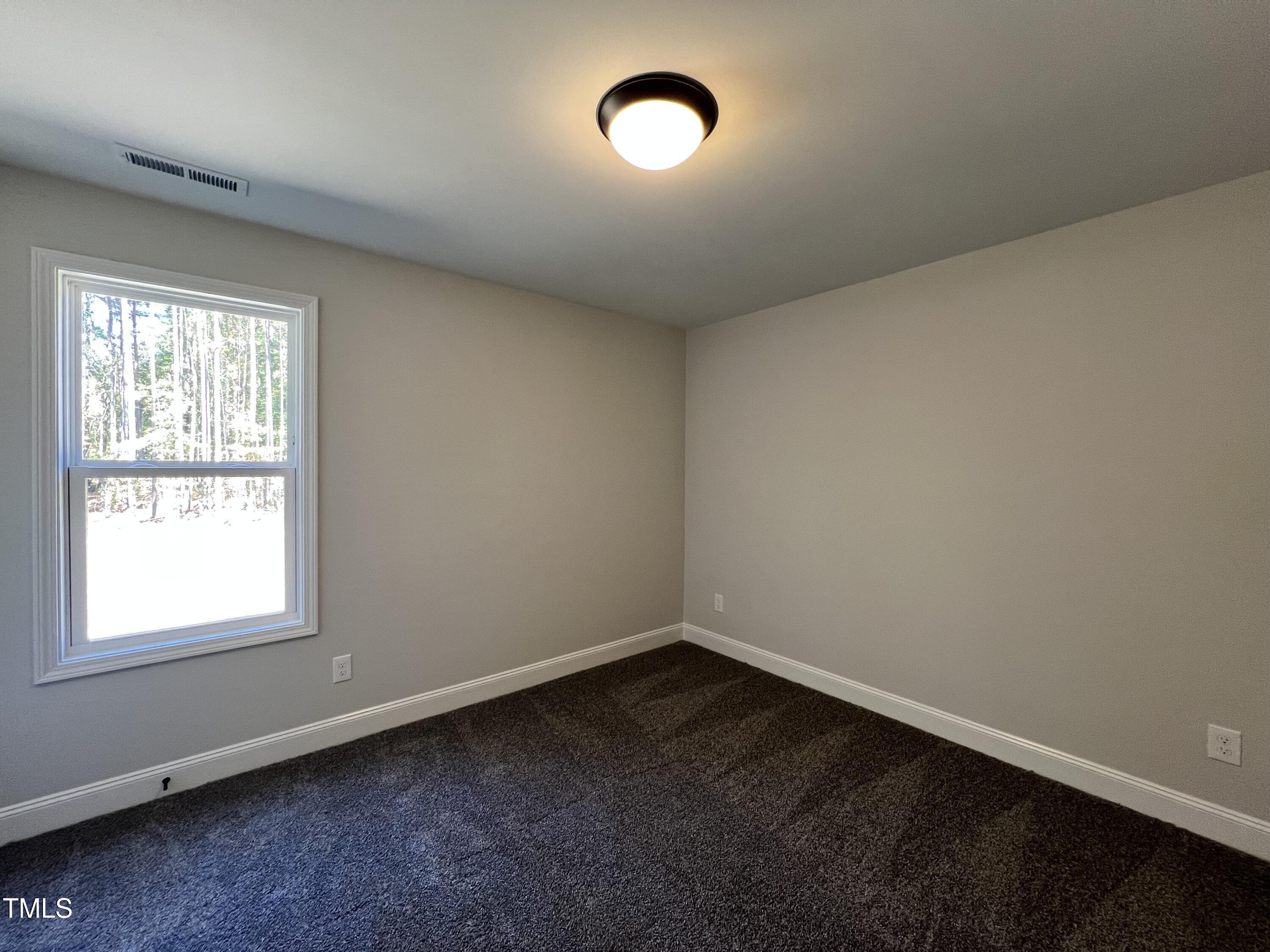 369 E Clydes Point Way Property Photo 8