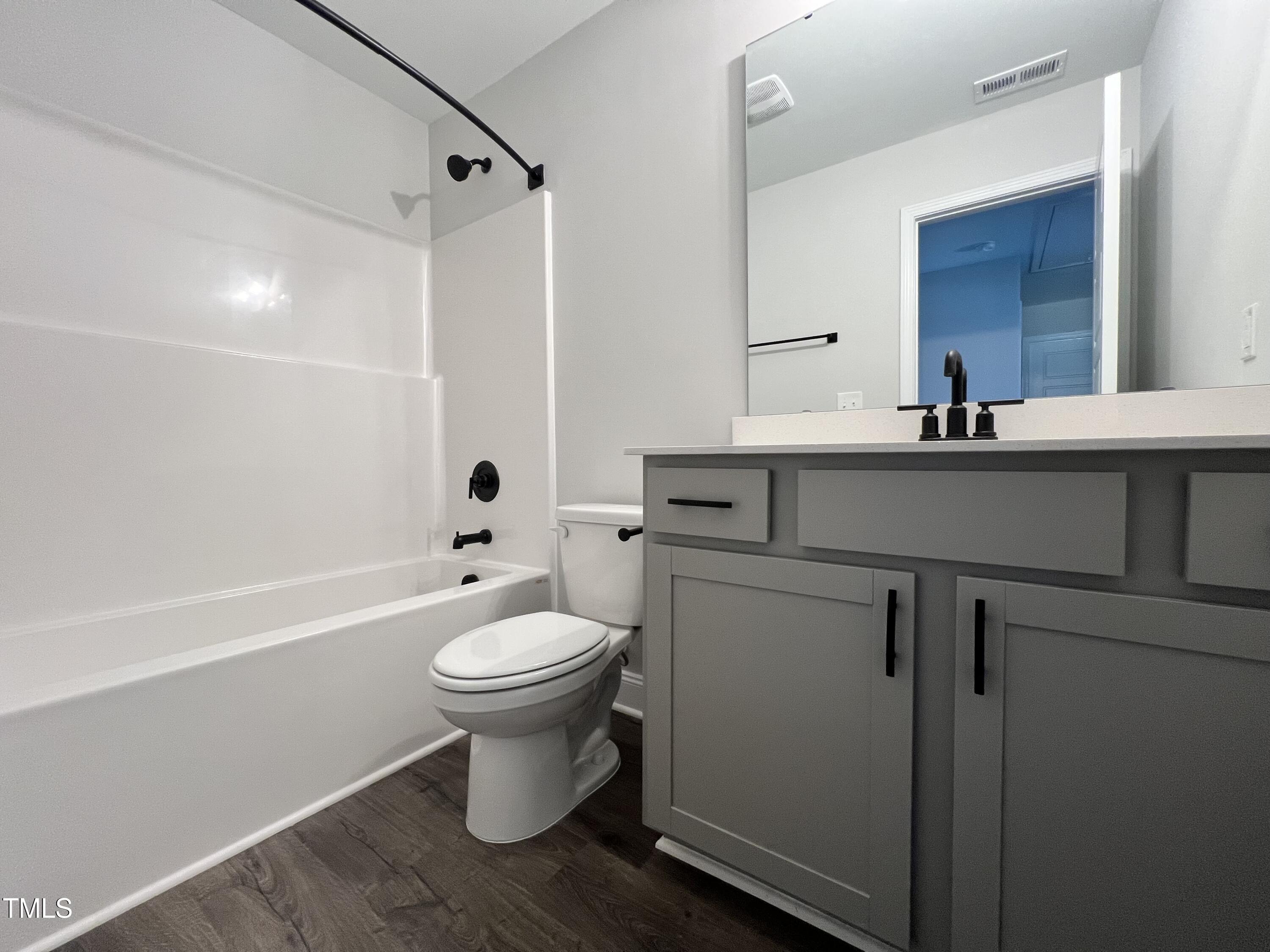 369 E Clydes Point Way Property Photo 11