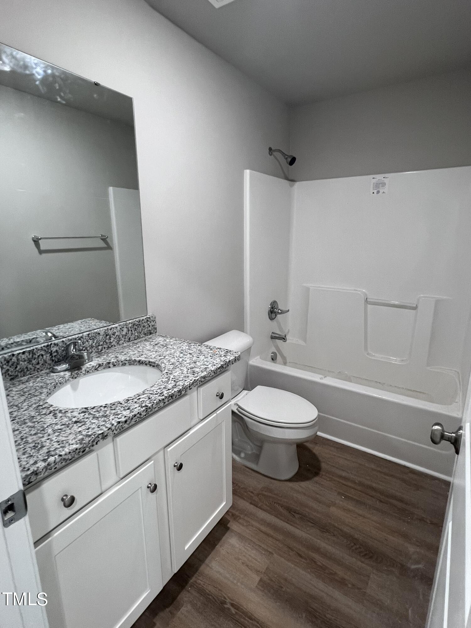 98 Lotus Avenue Property Photo 9