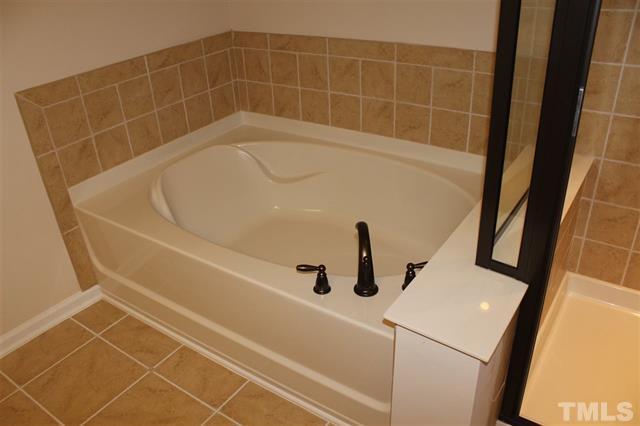 4105 Overcup Oak Lane Property Photo 9