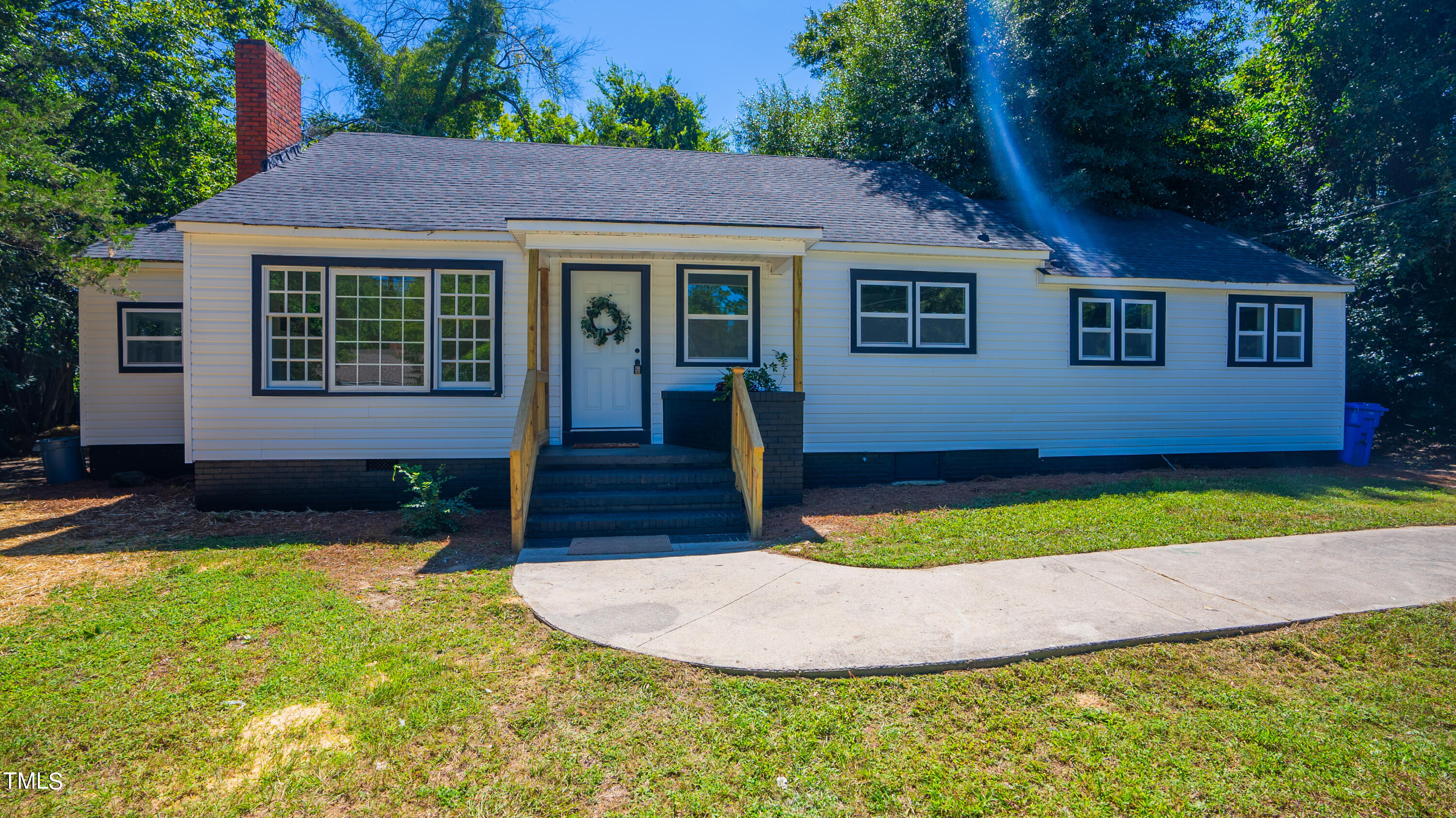 112 Brookwood Avenue Property Photo 1