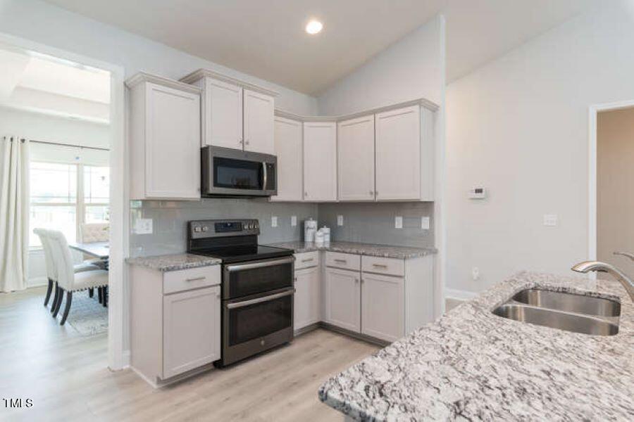 158 Newport Landing # 97 Property Photo 12