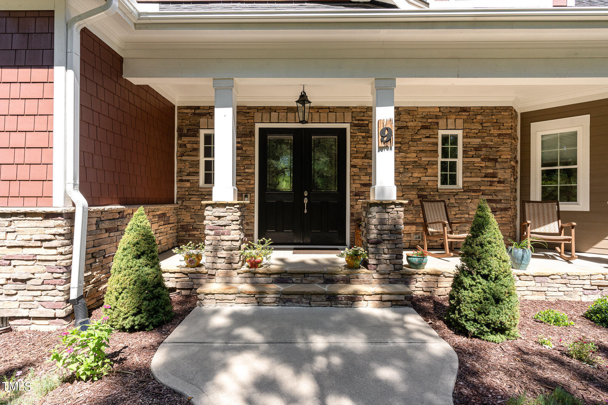 9 Mist Wood Court Property Photo 2