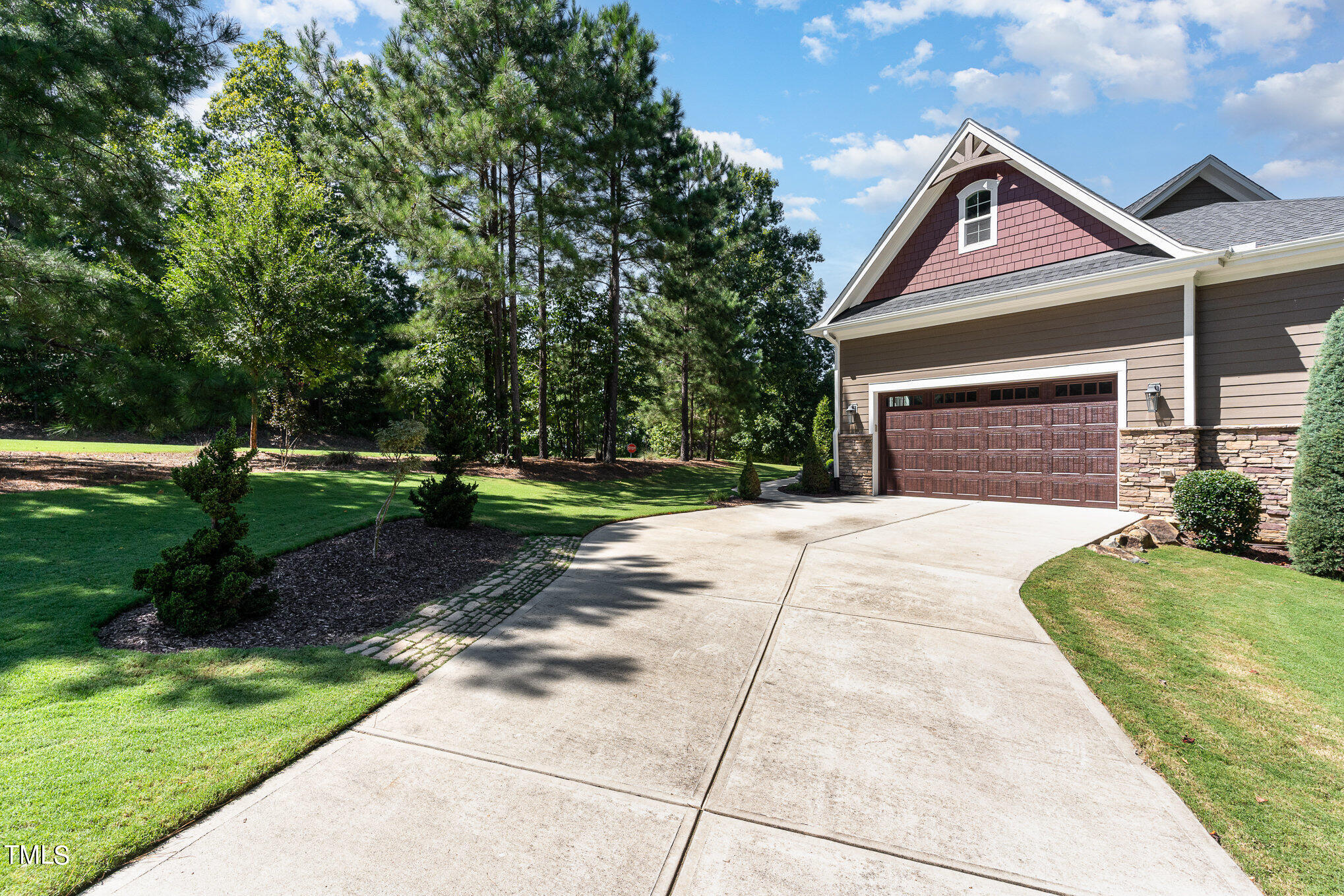 9 Mist Wood Court Property Photo 4