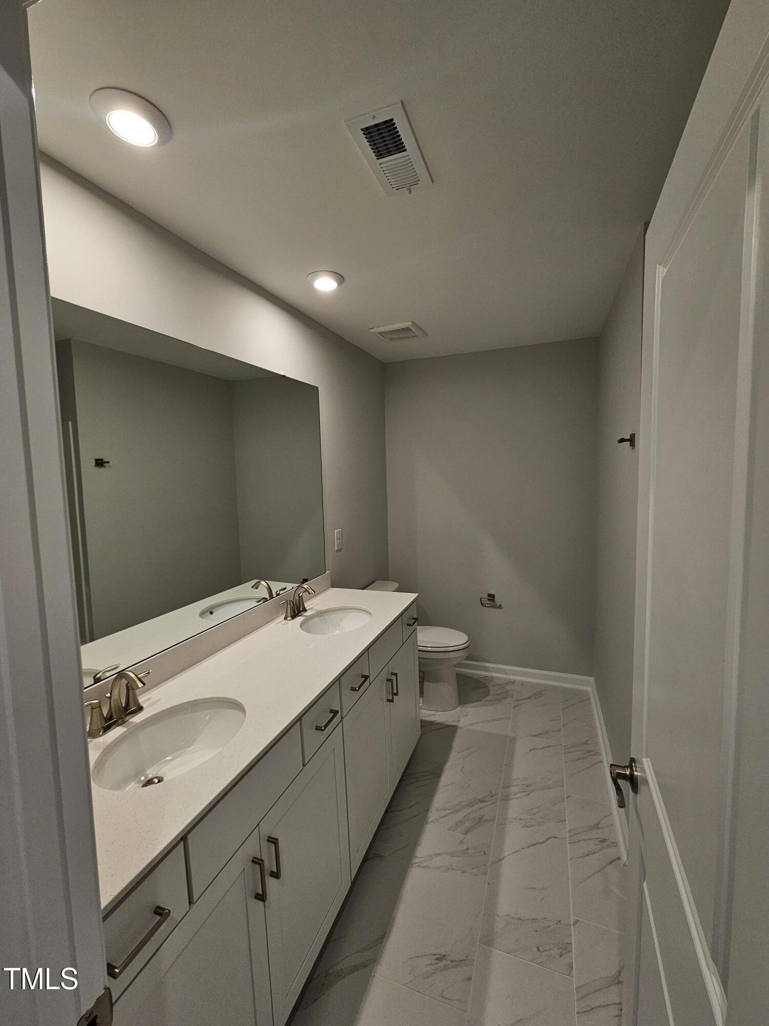1341 Bessie Court Property Photo 7