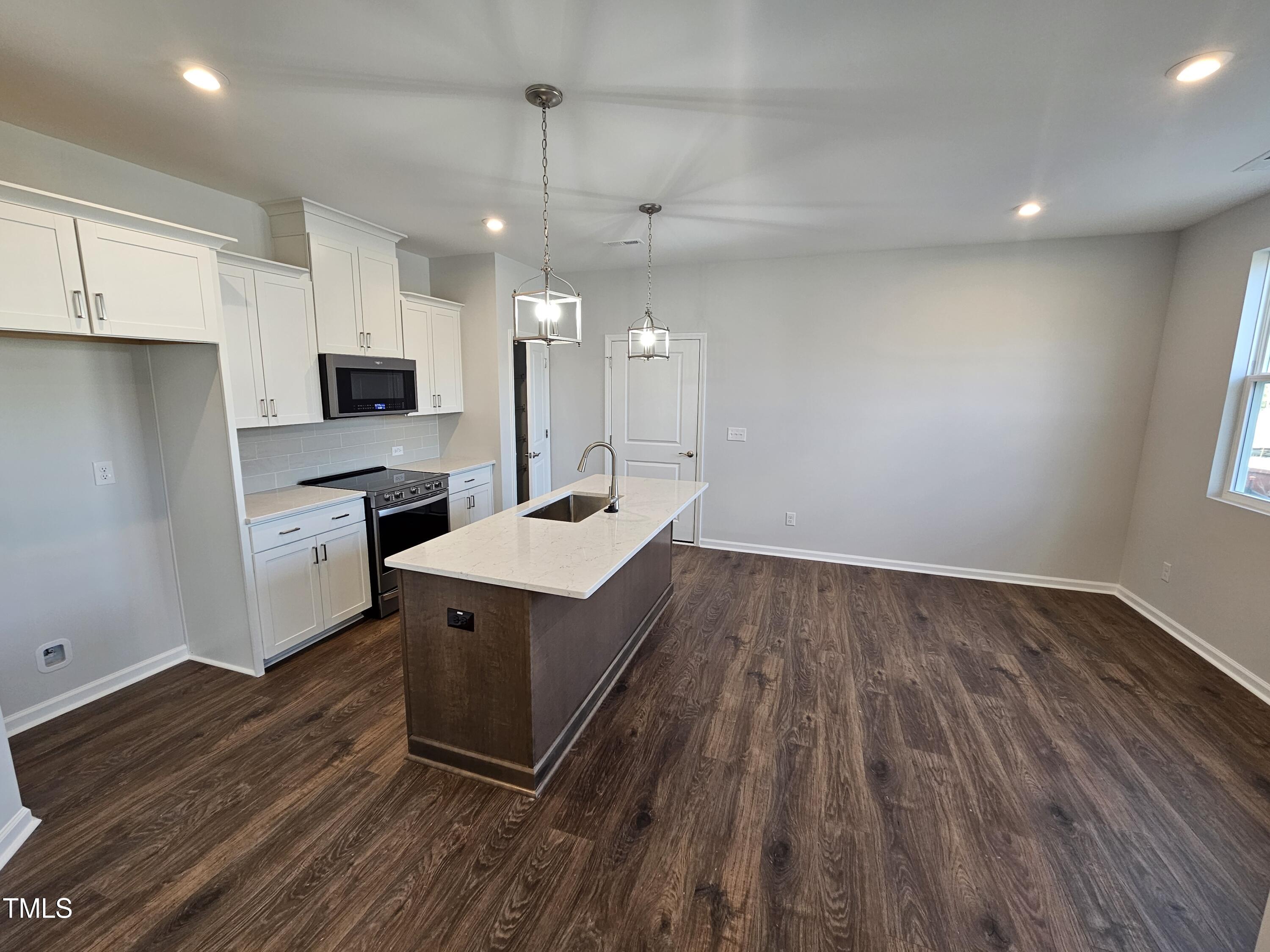 1341 Bessie Court Property Photo 11