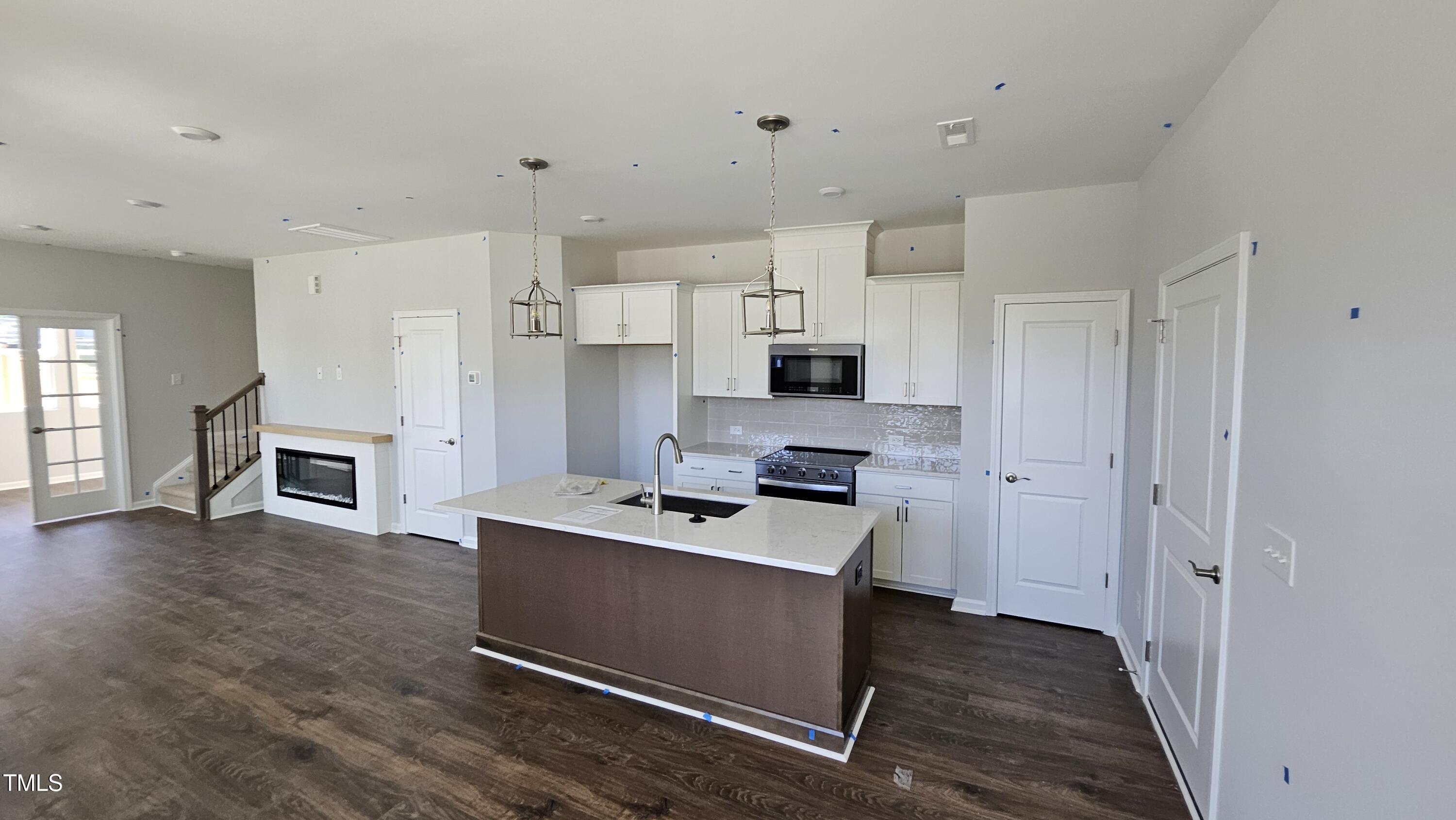 1349 Bessie Court Property Photo 2