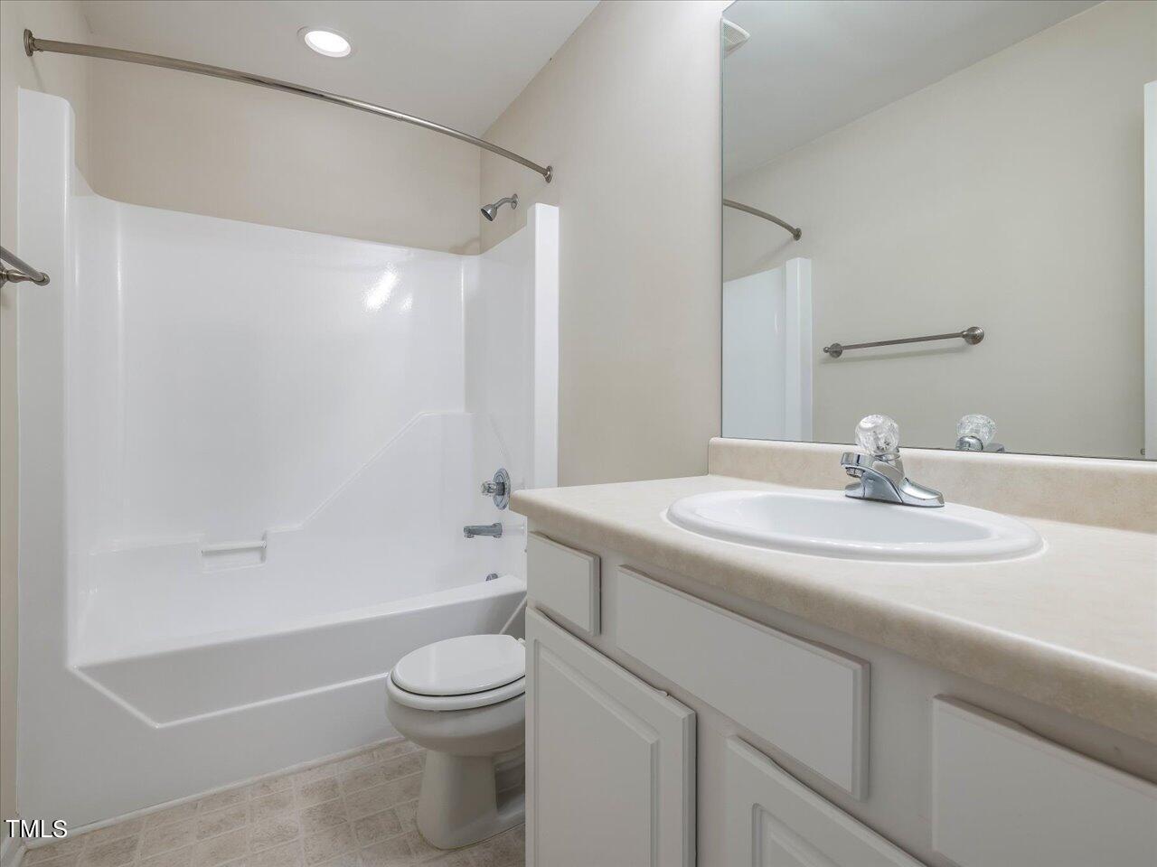 4423 Log Cabin Drive Property Photo 14