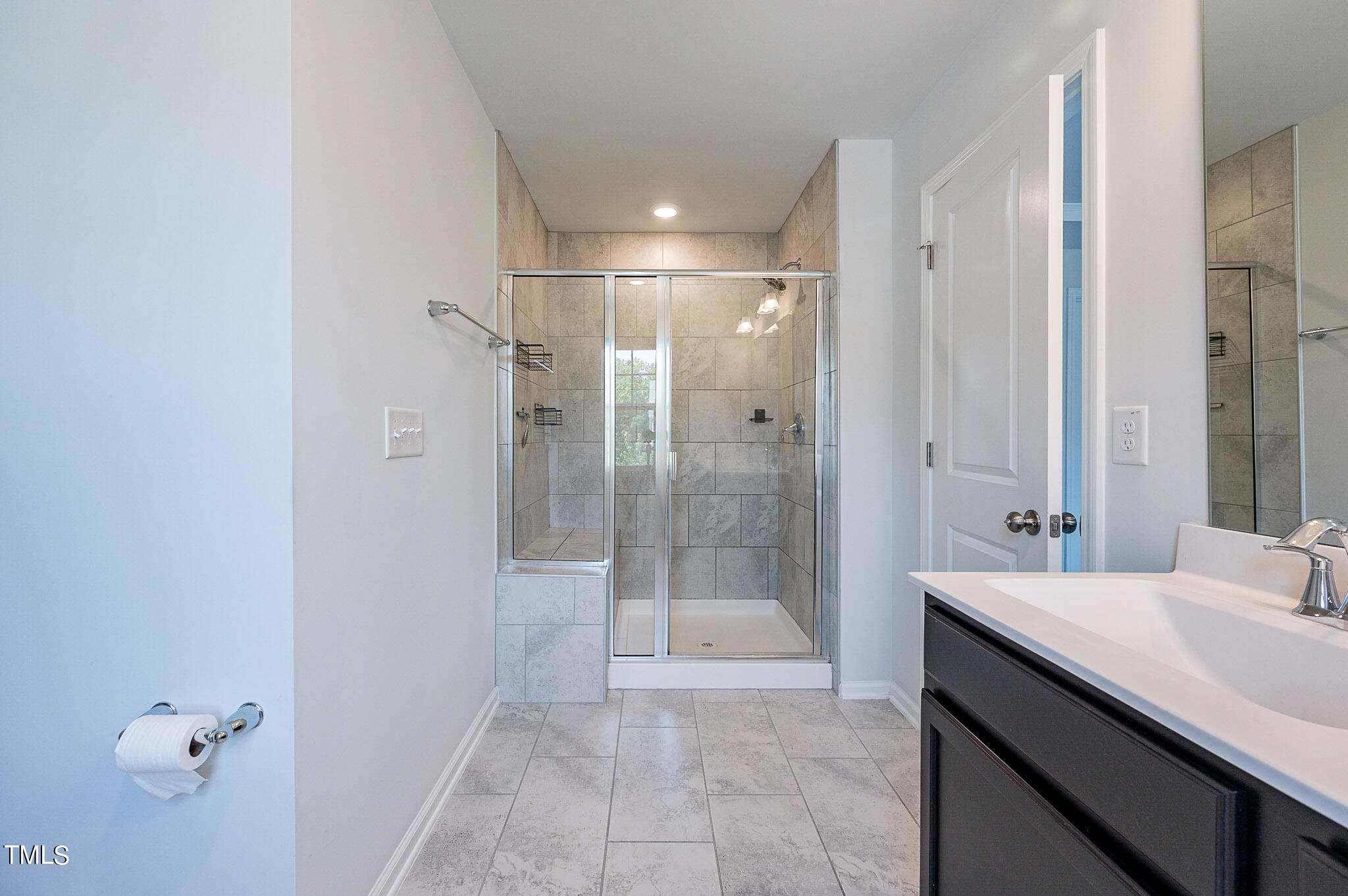 1037 Gentle Reed Drive Property Photo 15