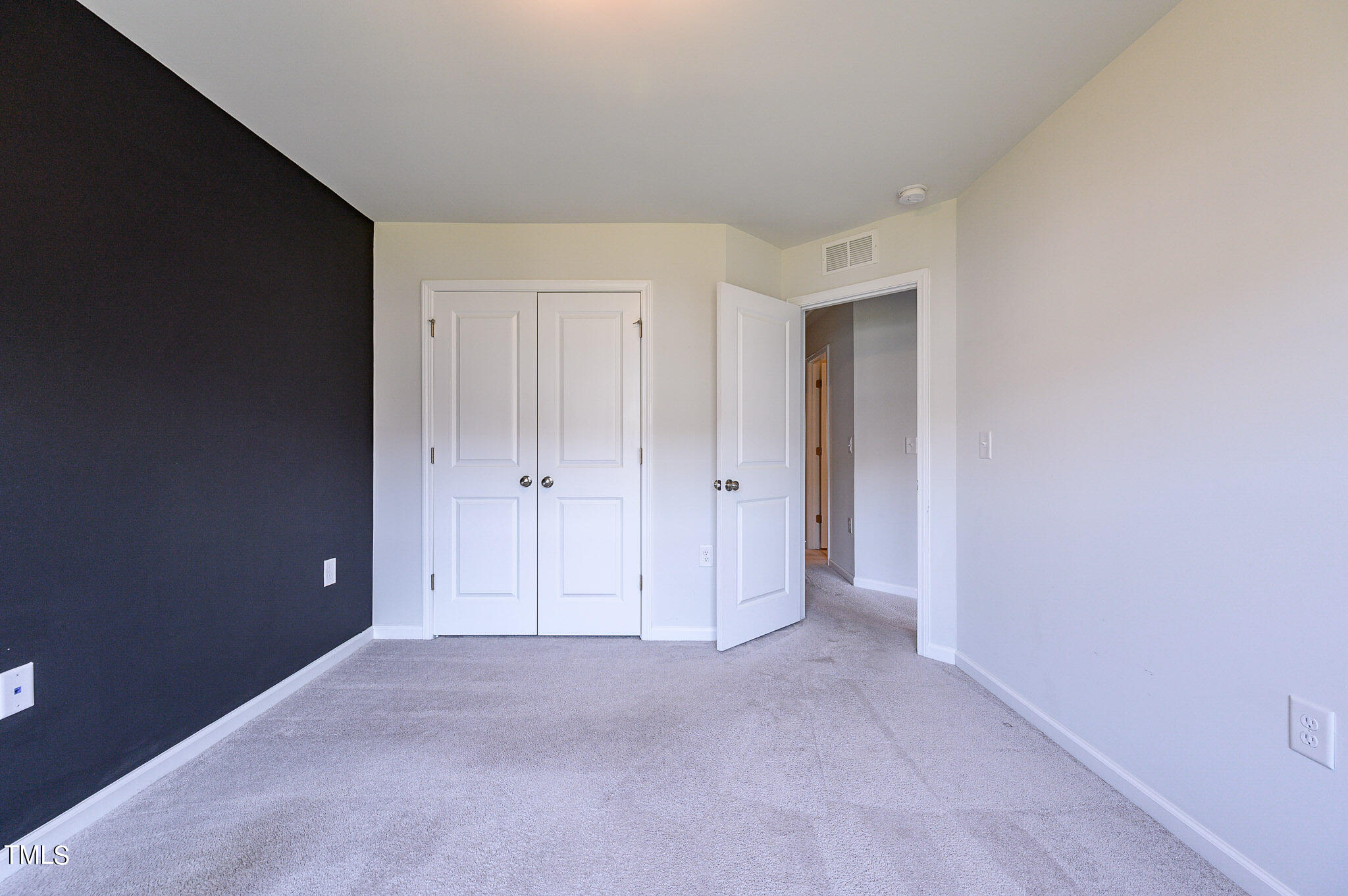 1037 Gentle Reed Drive Property Photo 18