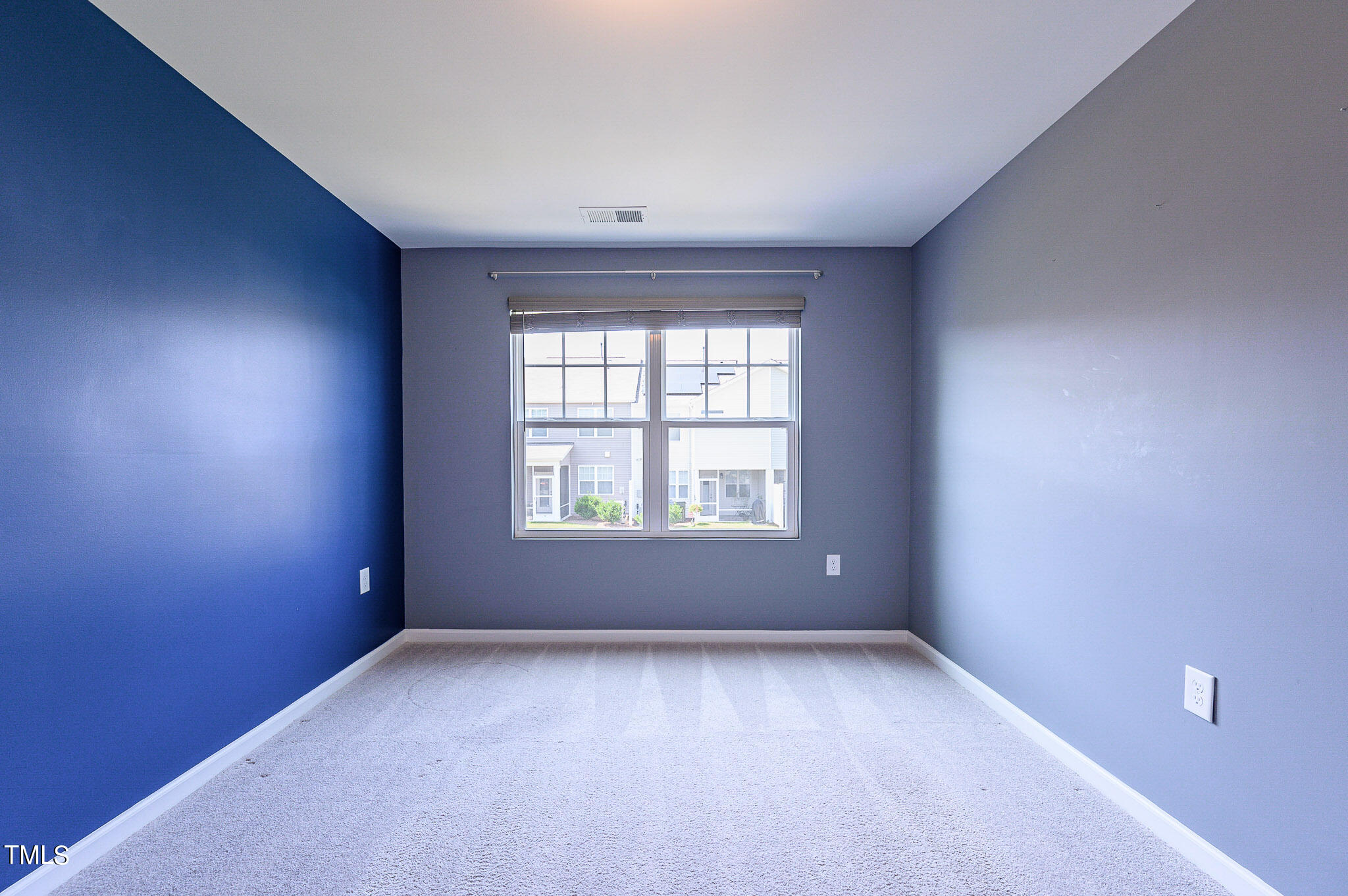 1037 Gentle Reed Drive Property Photo 19