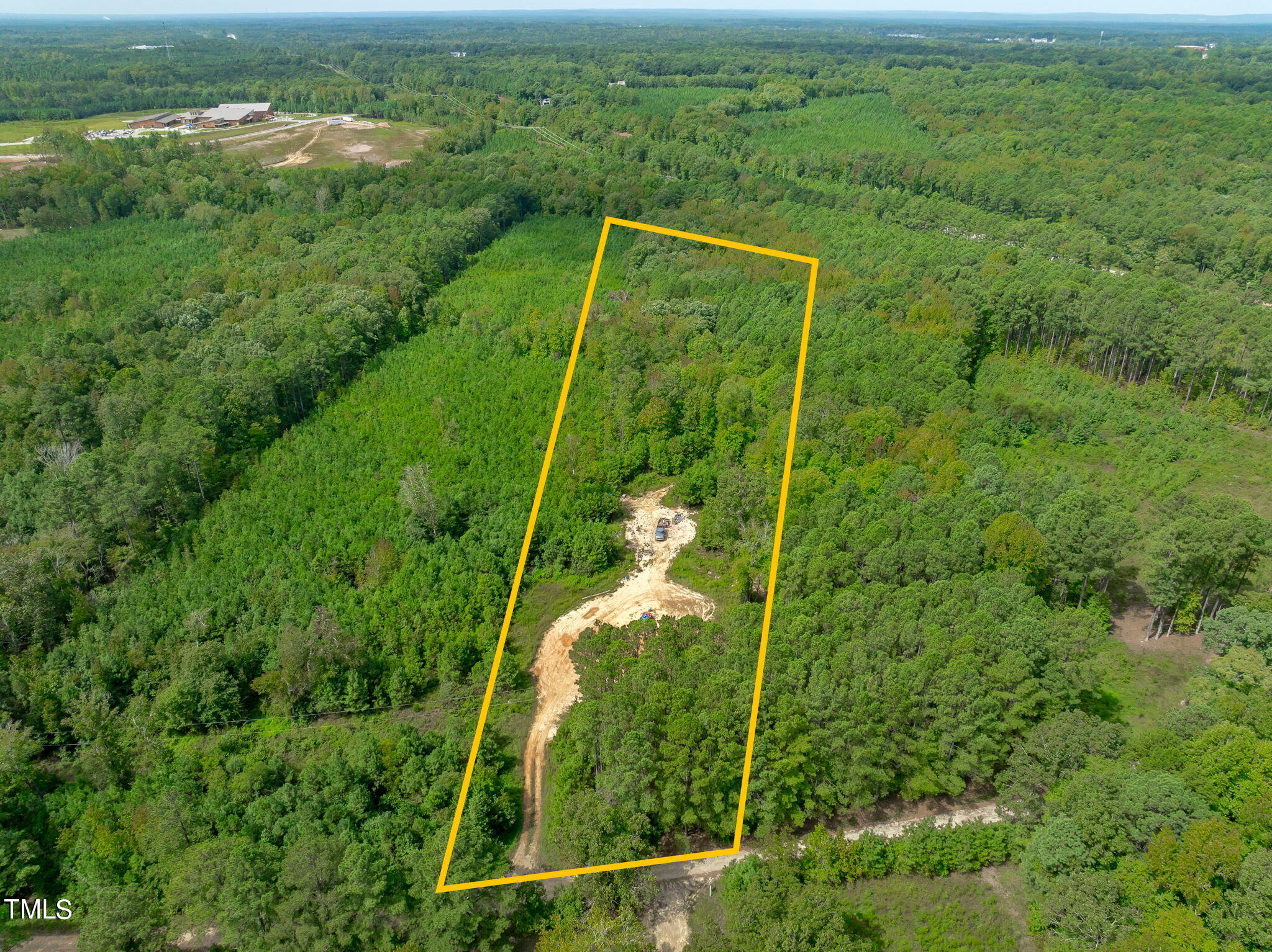 2833 Woodfield Dead End Road Property Photo 1