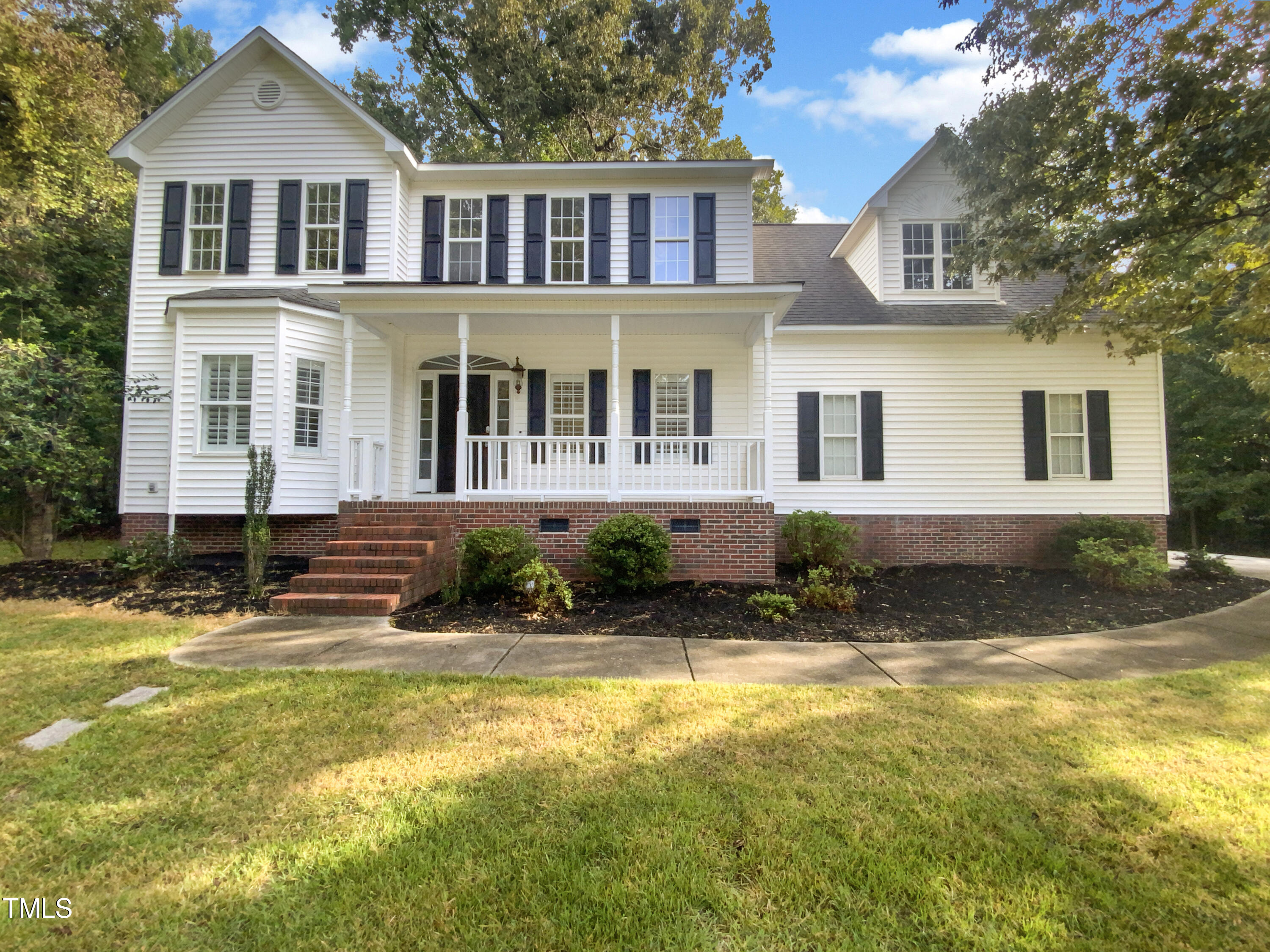 18 Red Leaf Trail Property Photo 1