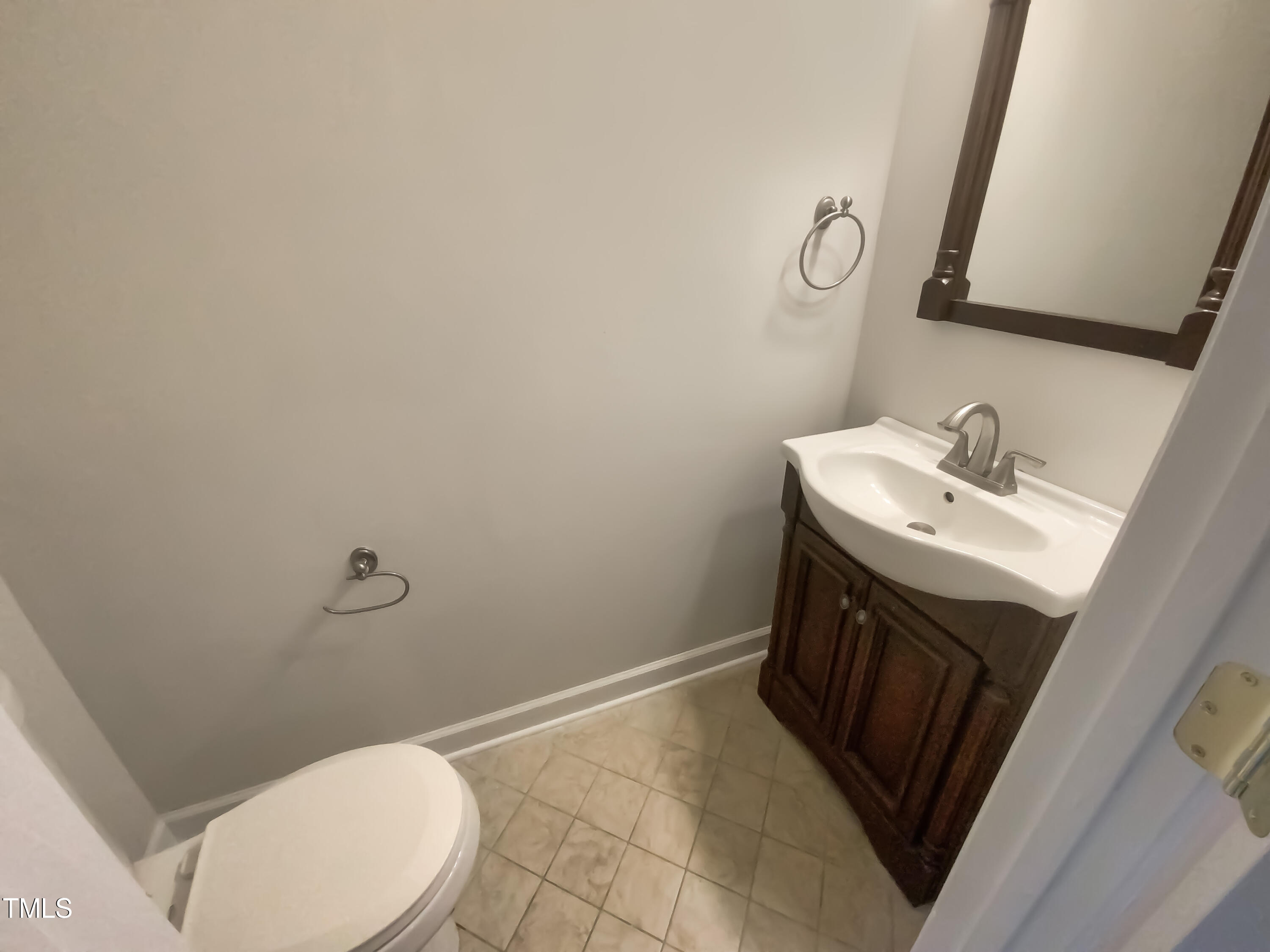 18 Red Leaf Trail Property Photo 11