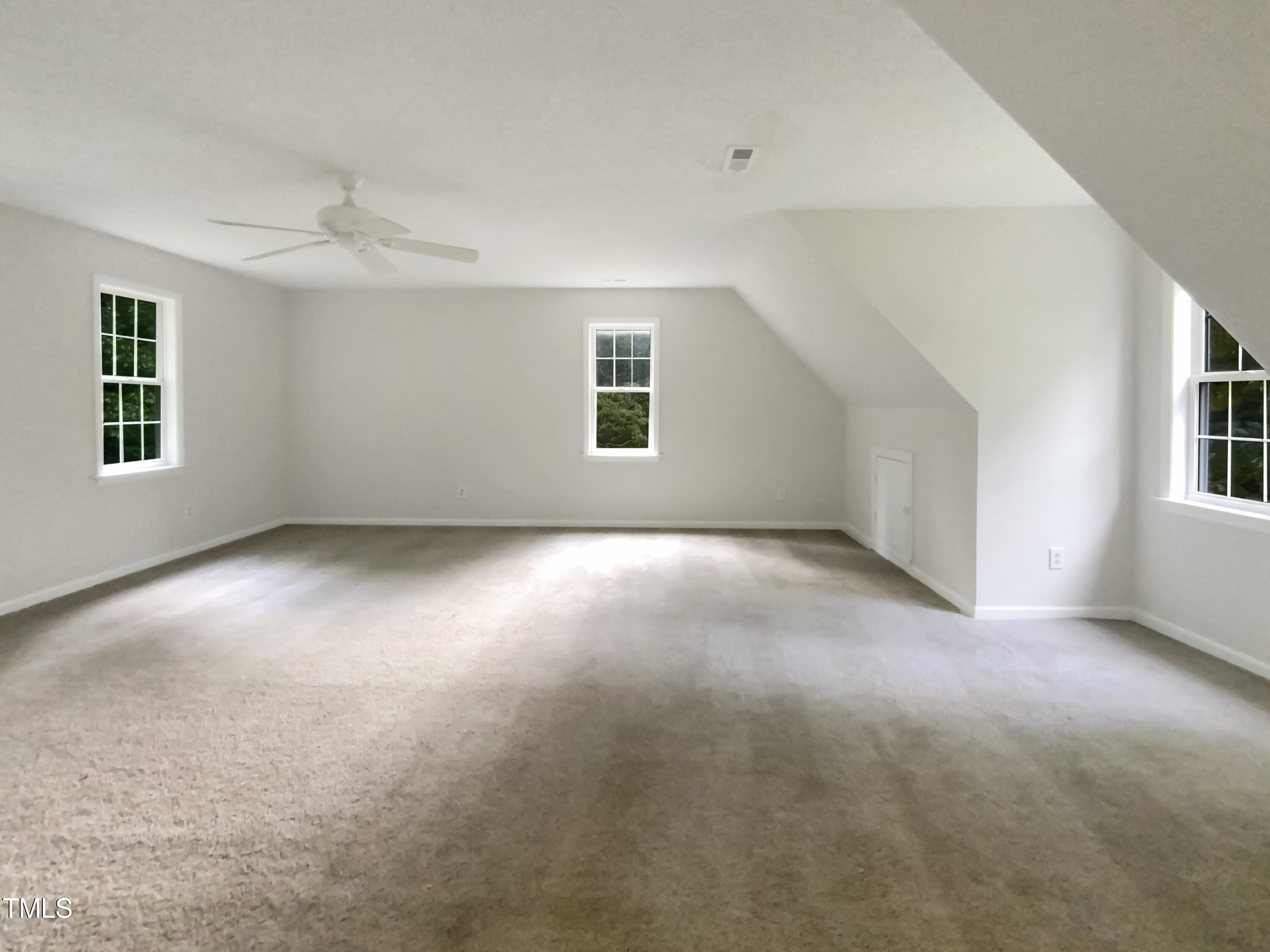 18 Red Leaf Trail Property Photo 12
