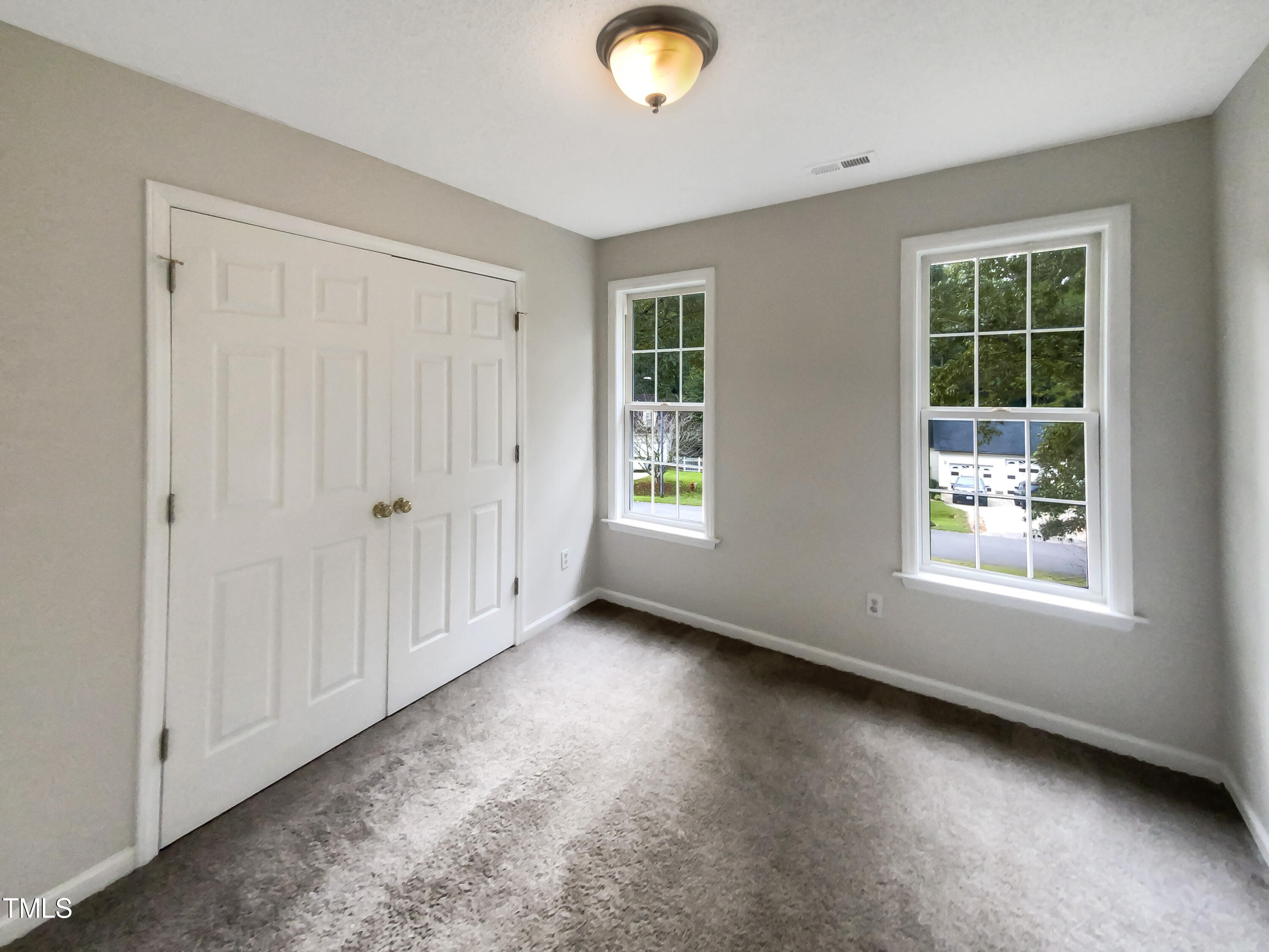 18 Red Leaf Trail Property Photo 13