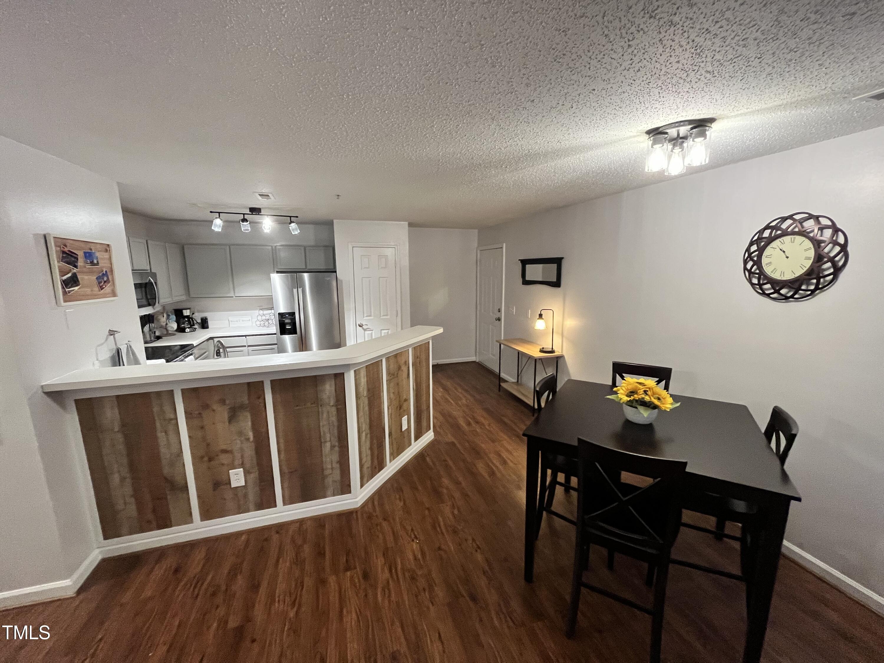 129 Sturbridge Drive # 15 Property Photo 1