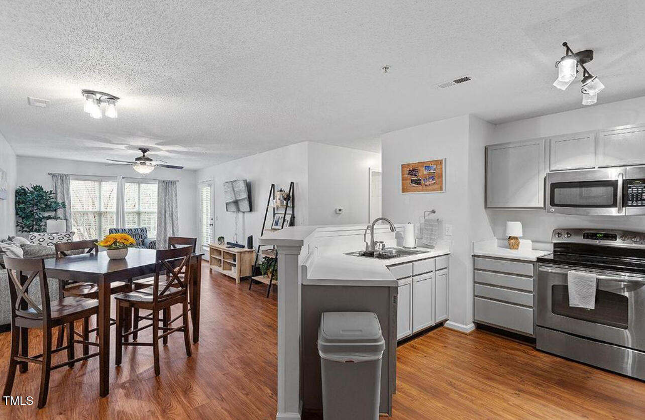 129 Sturbridge Drive # 15 Property Photo