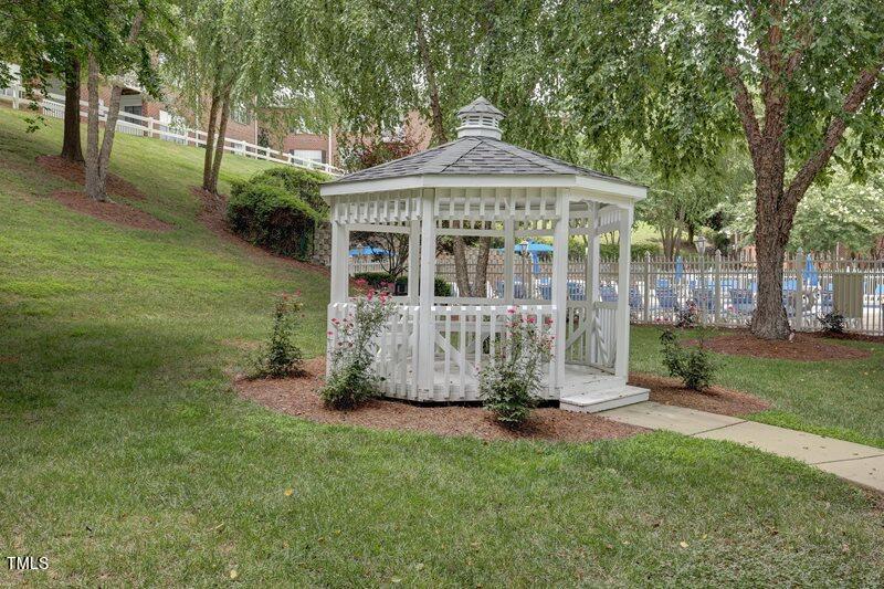 129 Sturbridge Drive # 15 Property Photo 24