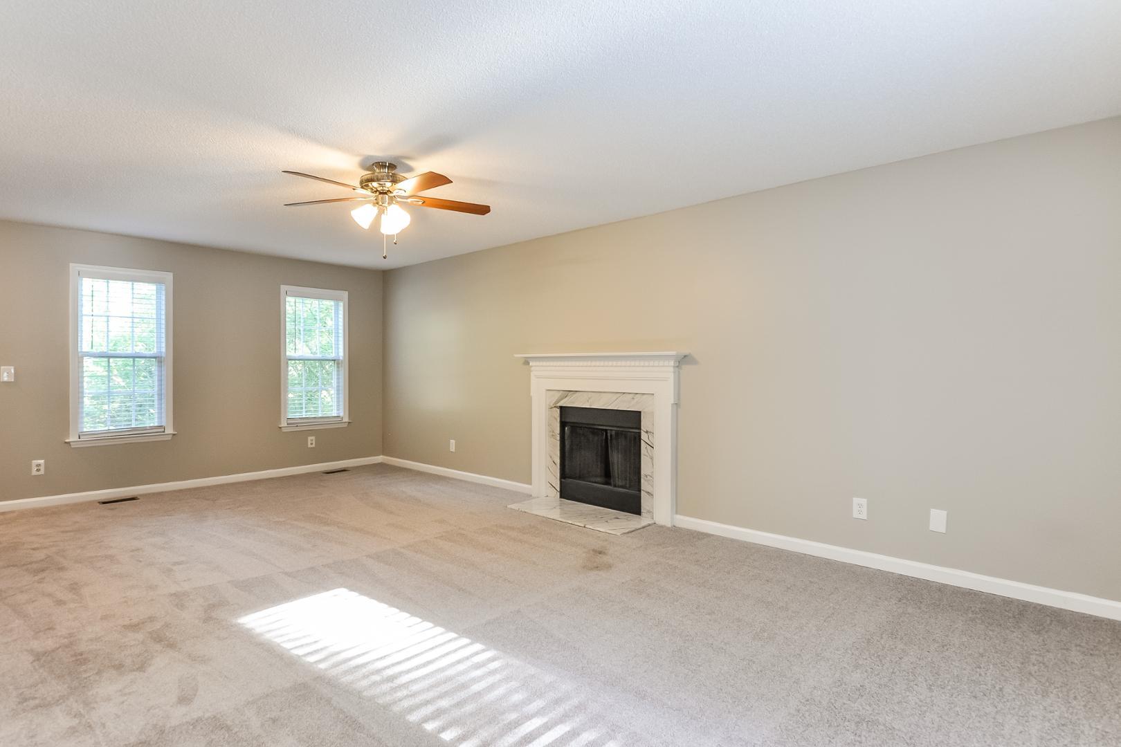 6808 Vernie Drive Property Photo 4