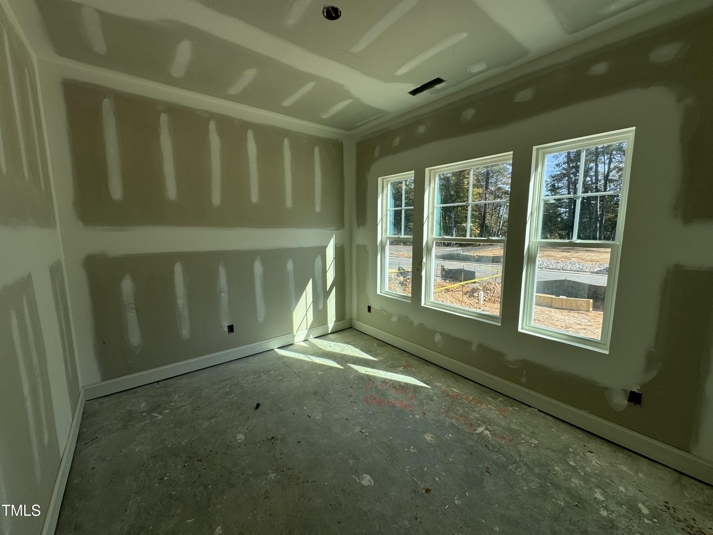 753 Portland Rose Drive Property Photo 3