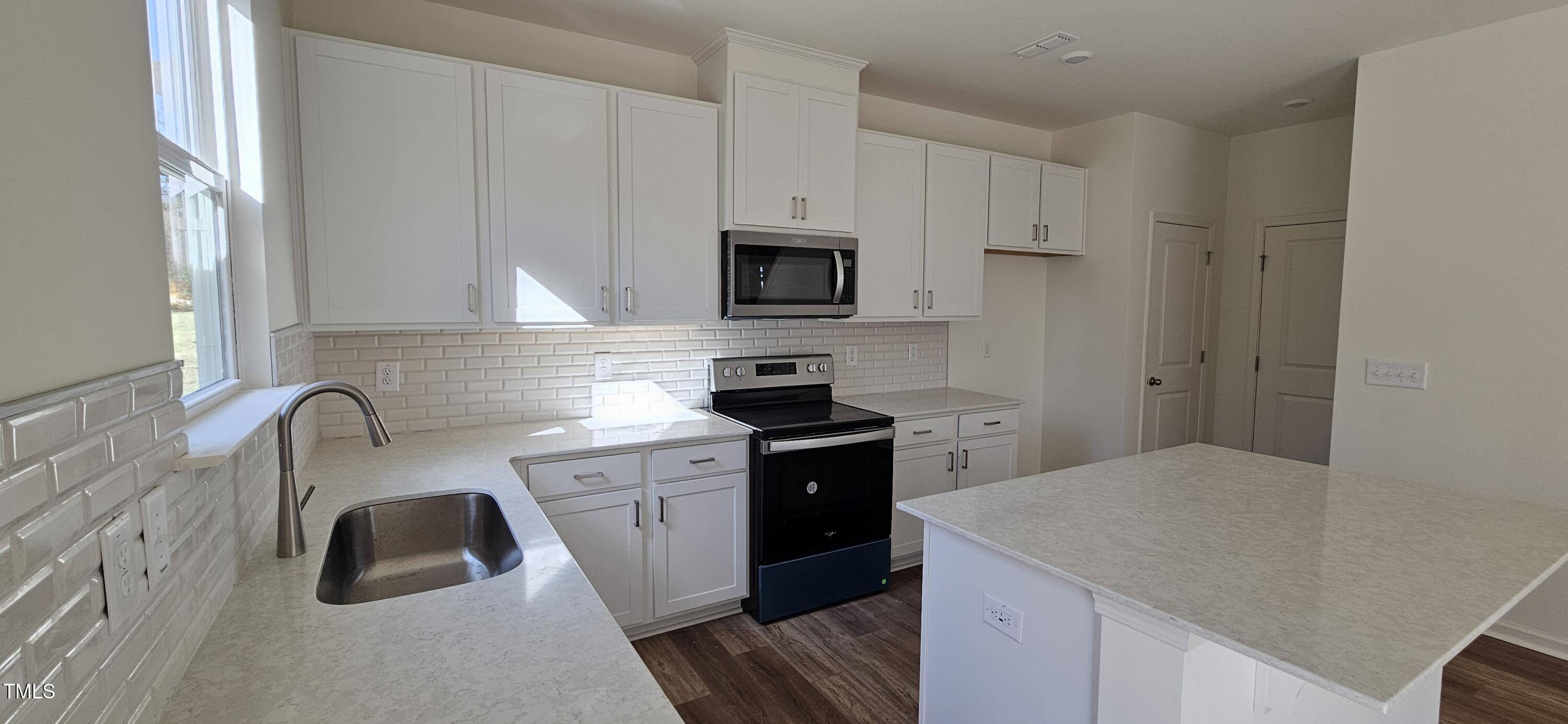 19 Longdale Drive Property Photo 3