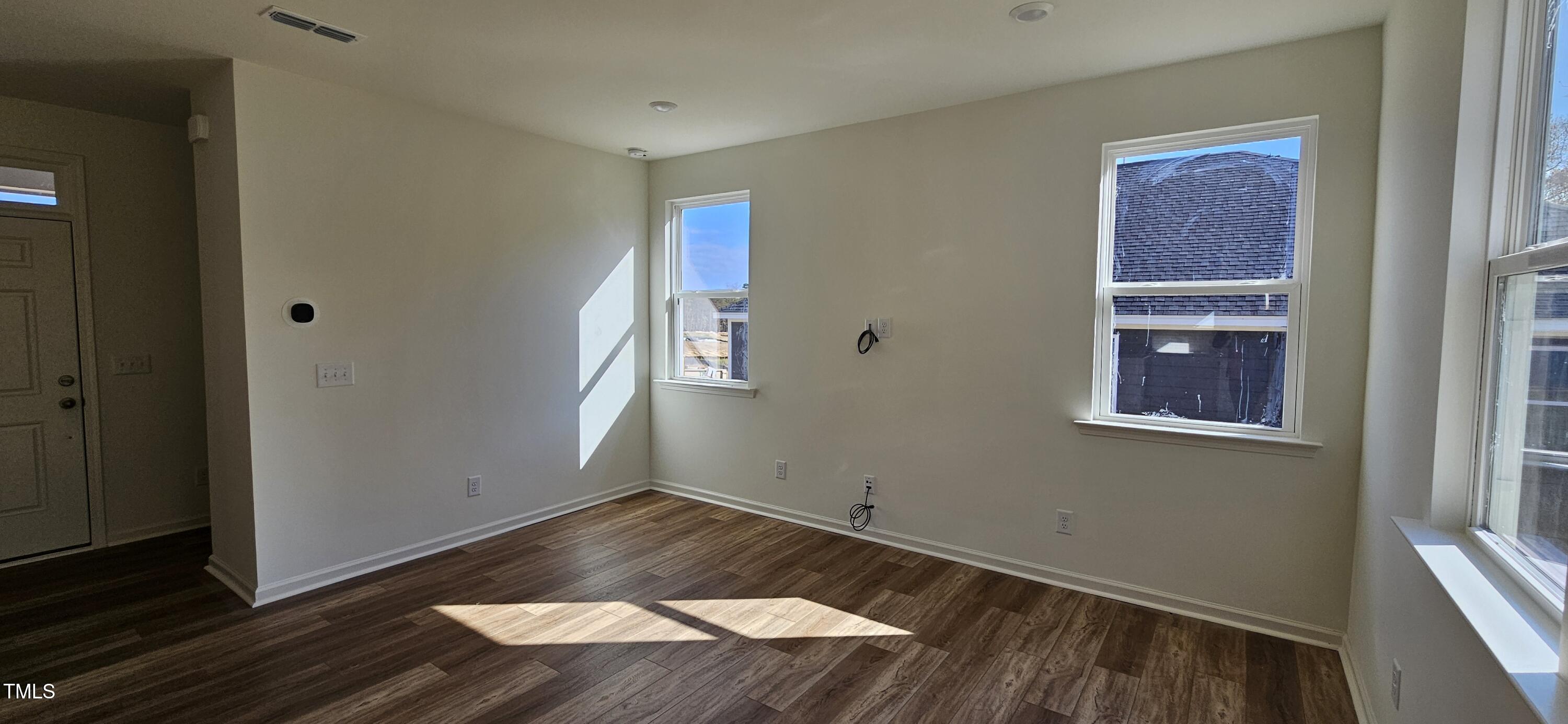 19 Longdale Drive Property Photo 5