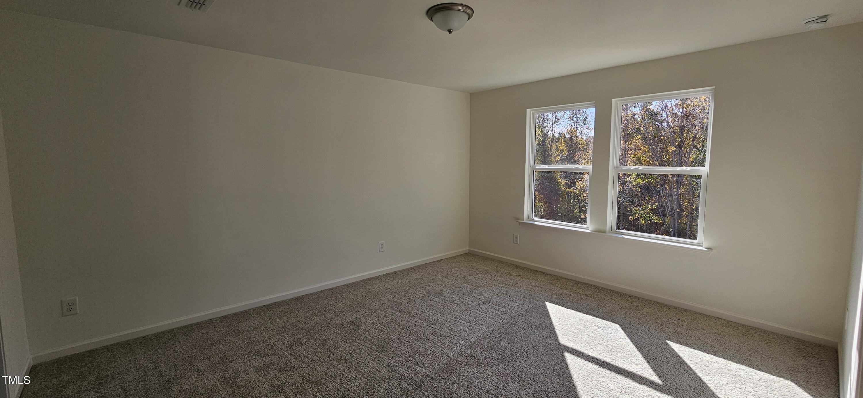 19 Longdale Drive Property Photo 7