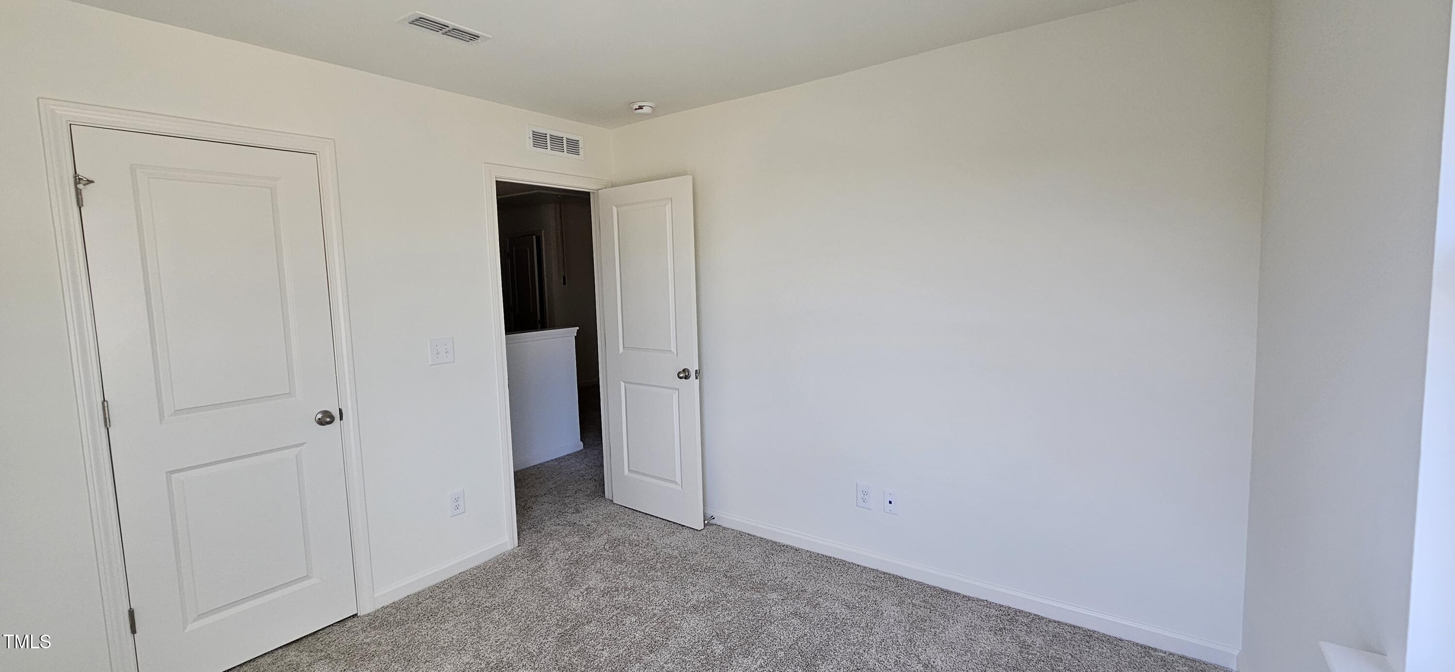 19 Longdale Drive Property Photo 11