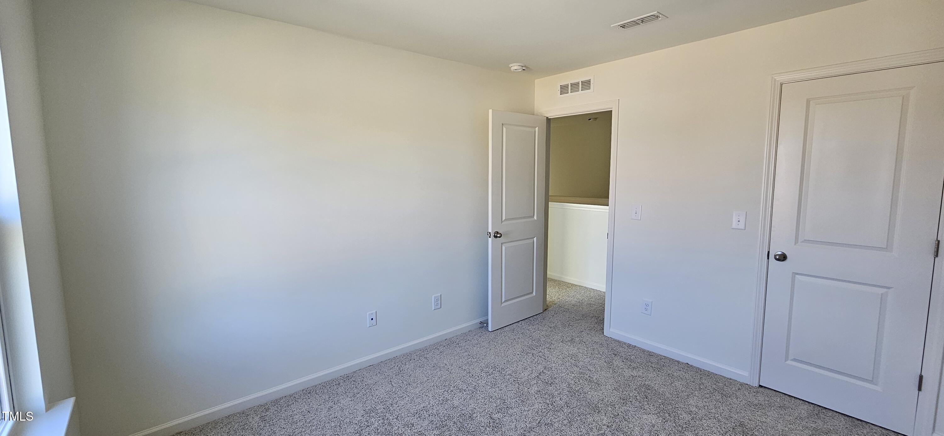 19 Longdale Drive Property Photo 13