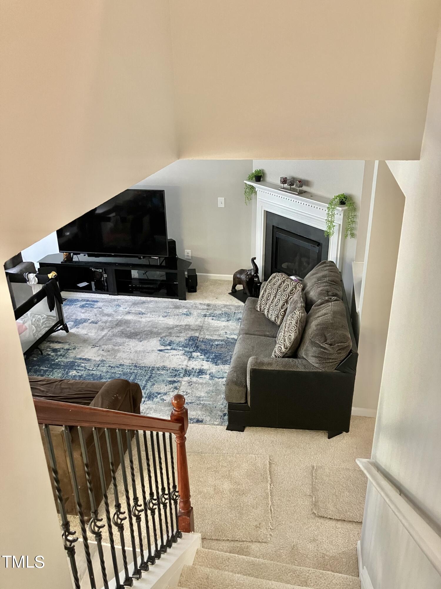 406 Pebblestone Dr Property Photo 3