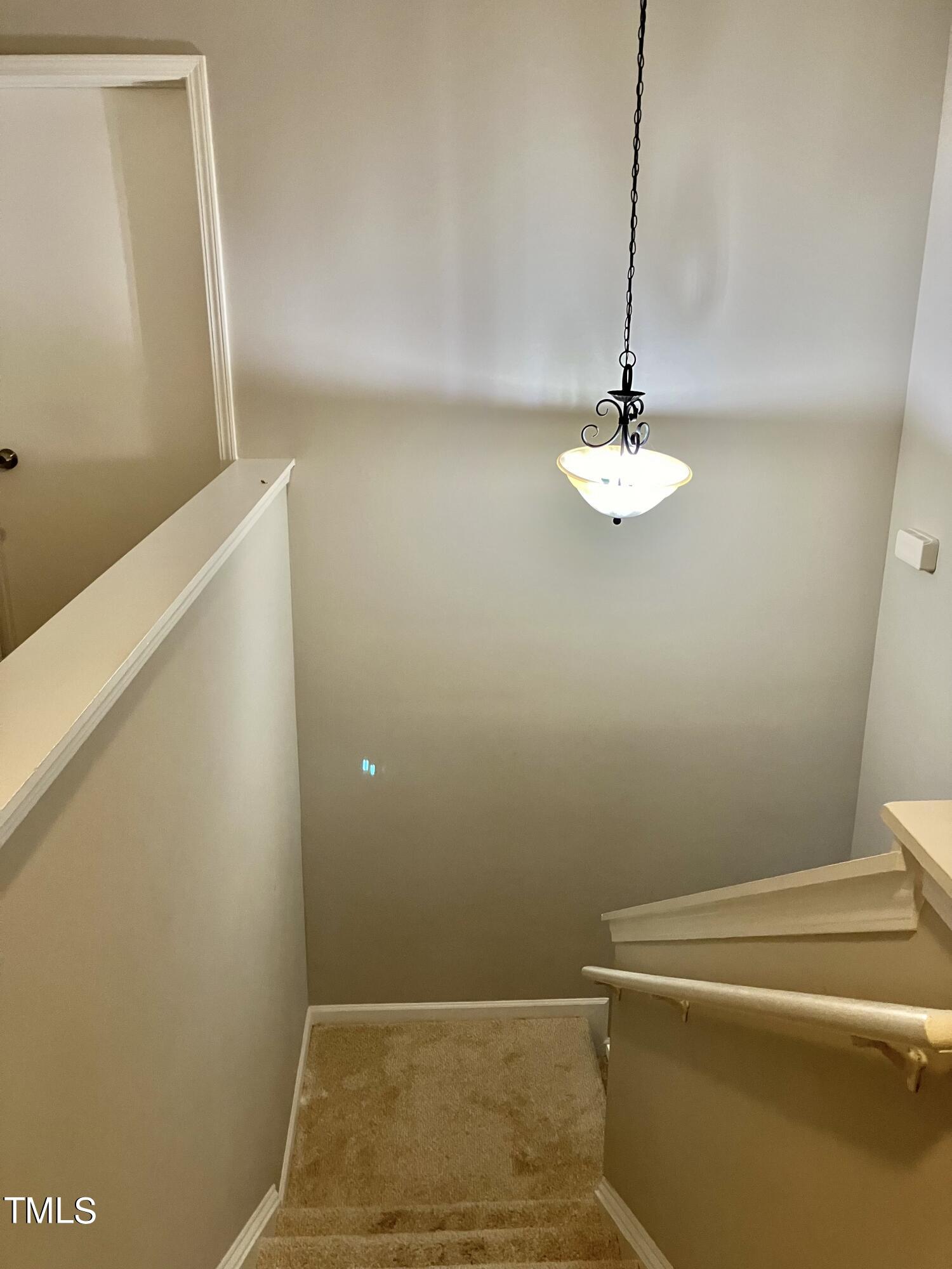 406 Pebblestone Dr Property Photo 4