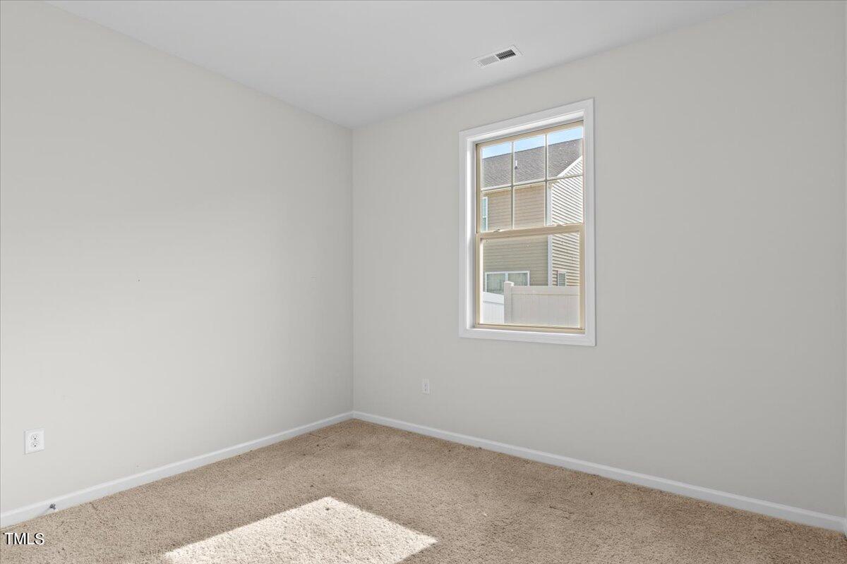 518 Belmont Lake Drive Property Photo 9