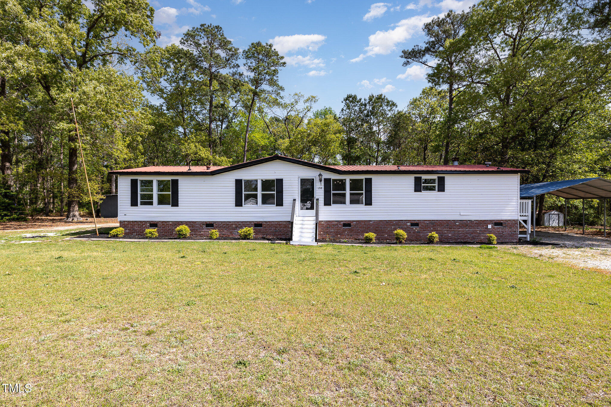 159 Kent Lane Property Photo 1
