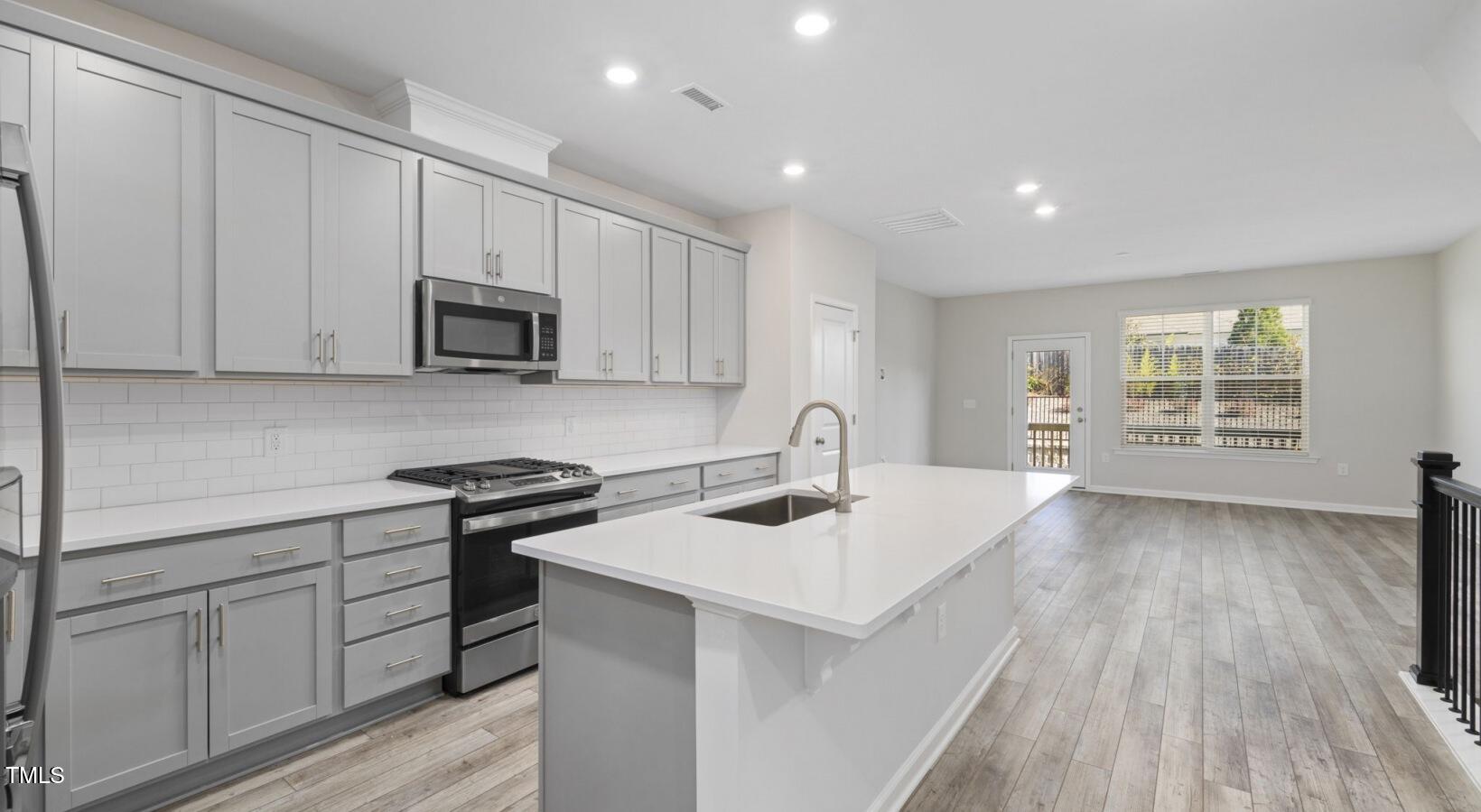 3709 Nova Star Lane Property Photo 3