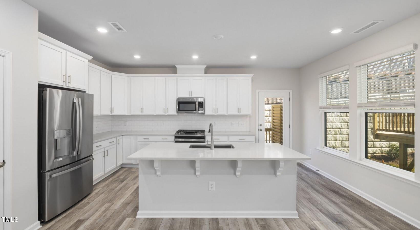 3709 Nova Star Lane Property Photo 5