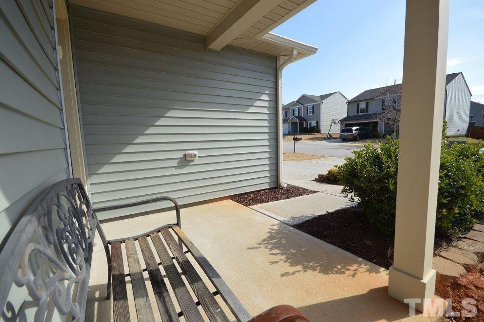 2503 Girvan Drive Property Photo 3